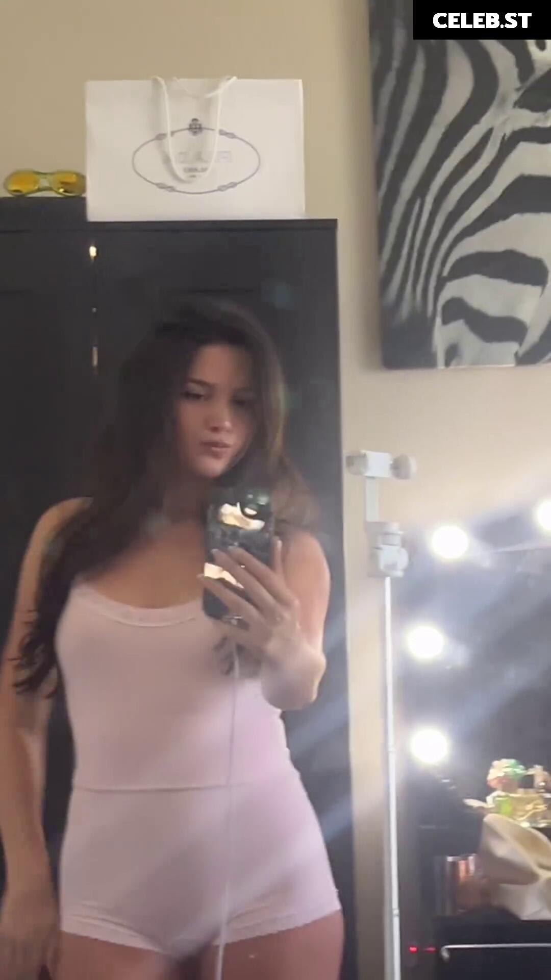 Jules LeBlanc/Annie LeBlanc Image 4752666