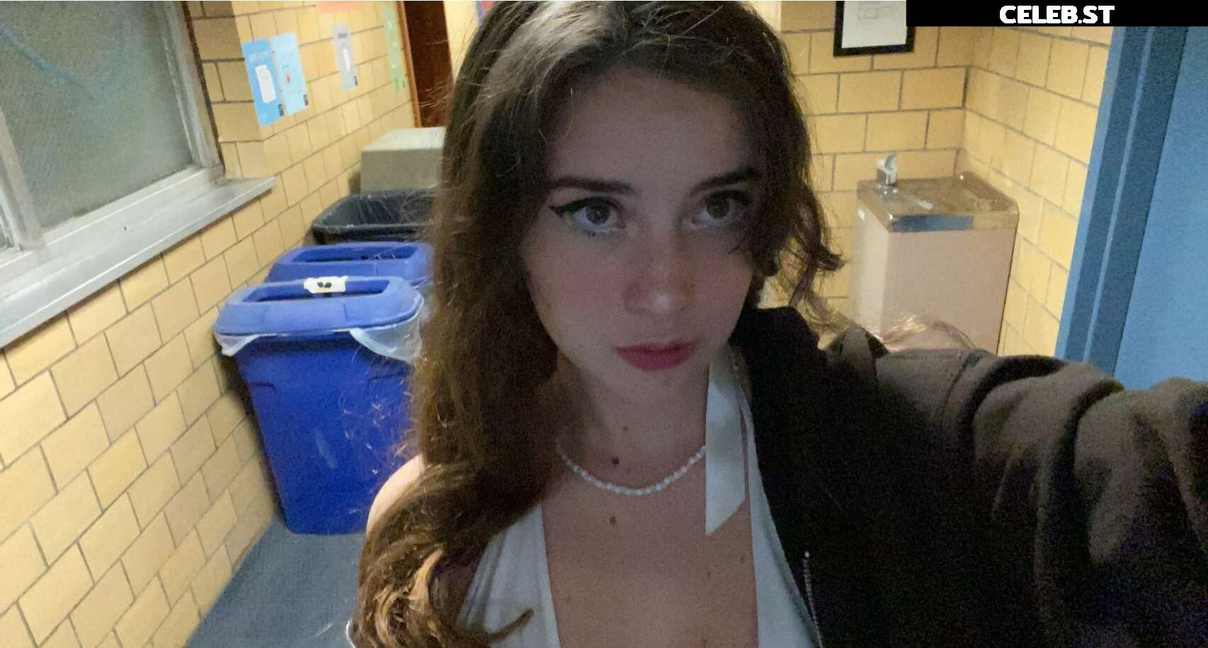 Hotblockchain / Emily Cocea / cryptobaddie1 Image 4753078