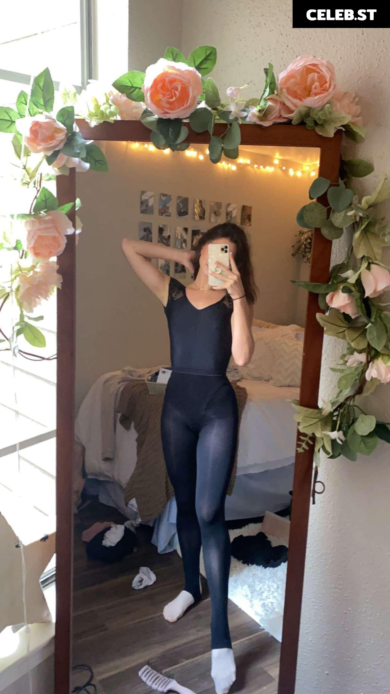 sav - savannah_demers - savannahraedemers Image 4753267
