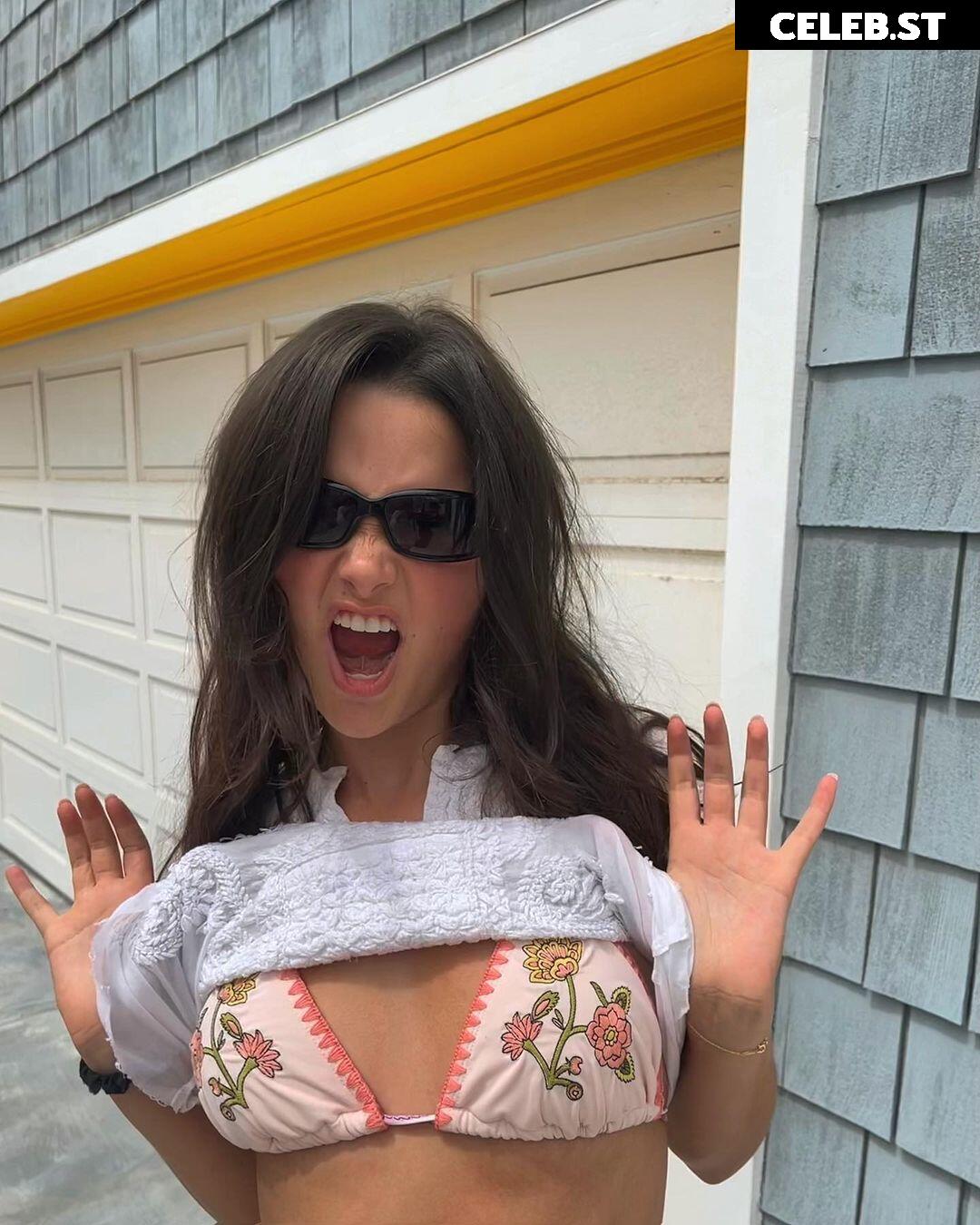 Jules LeBlanc/Annie LeBlanc Image 4750349