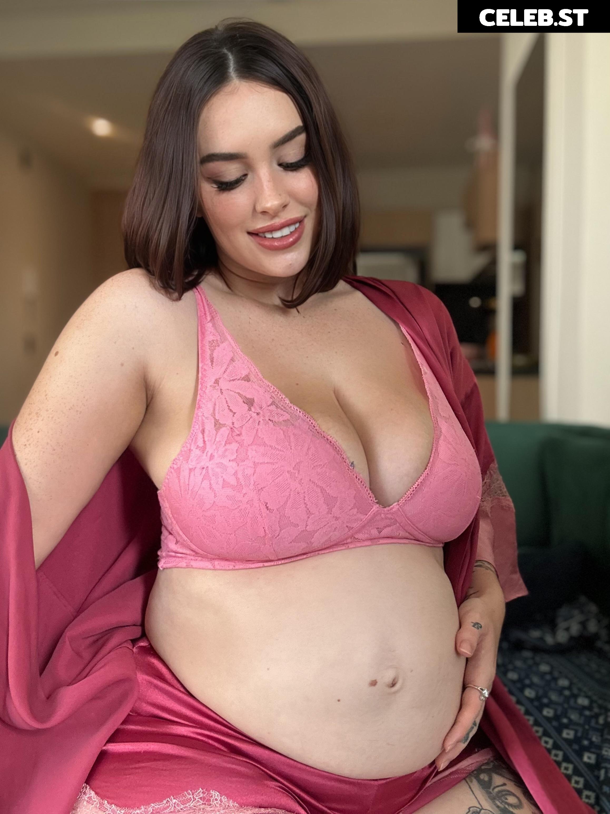 lolilealae / leastayspeachy Image 4743431