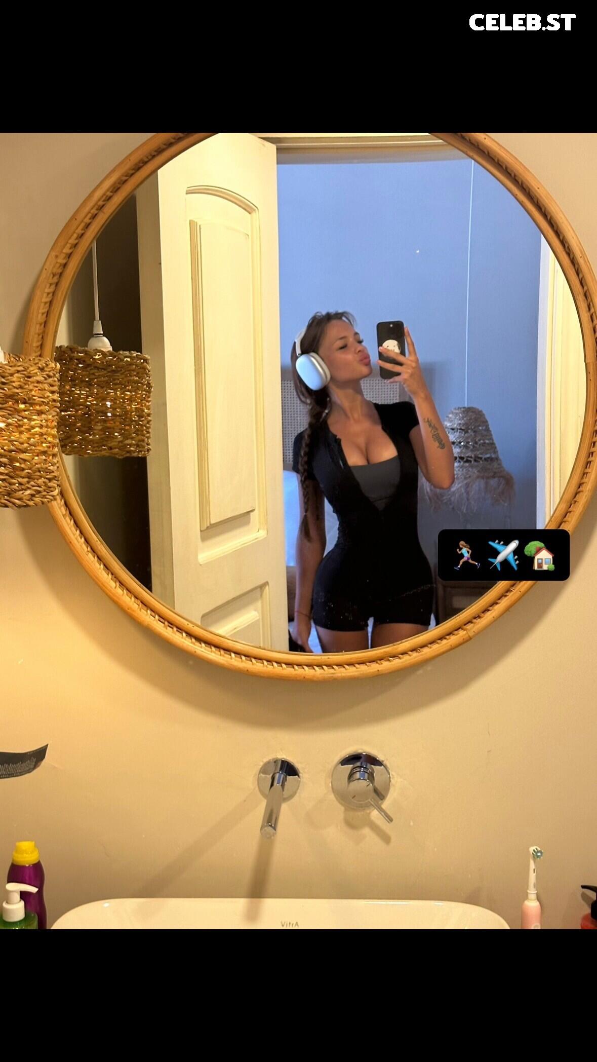 Valya Karnaval [karna.val] Image 4736661