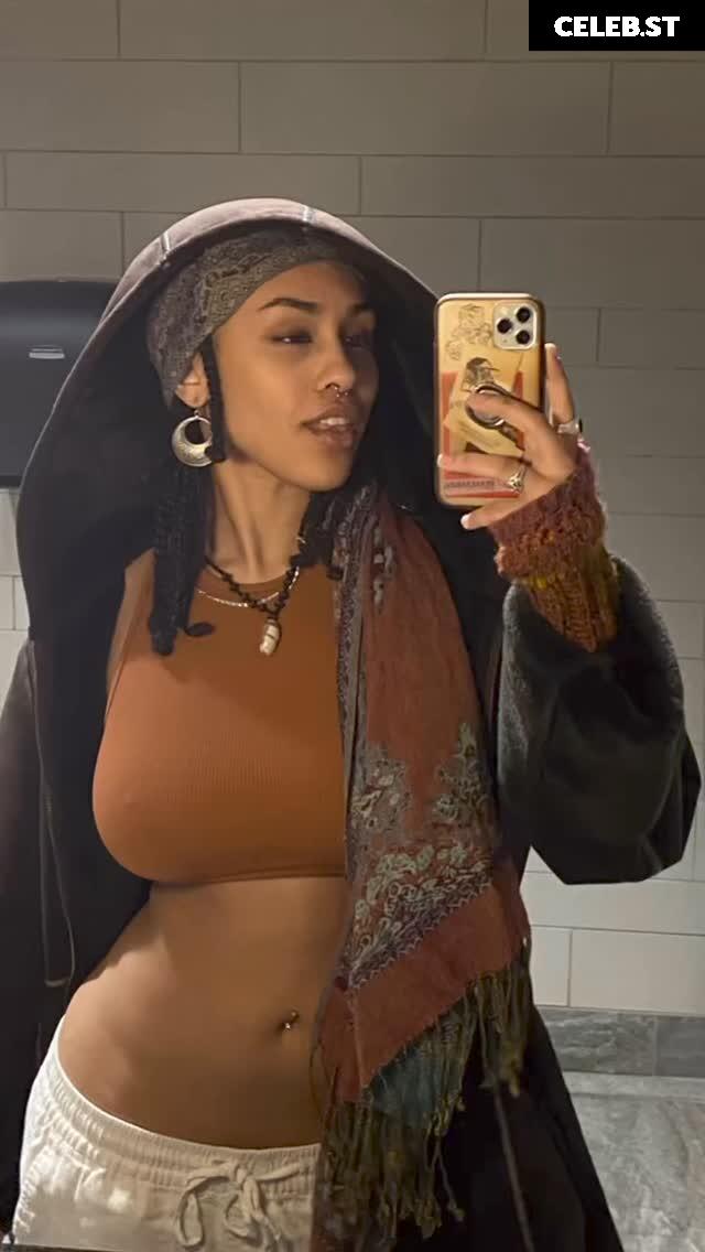 Aaliyeezy Image 4731794