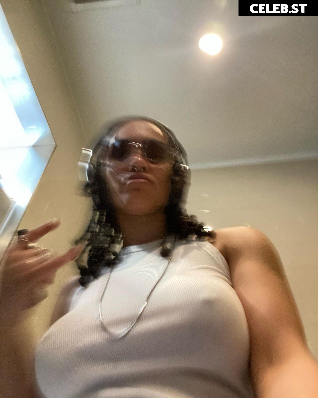 Aaliyeezy Image 4731955