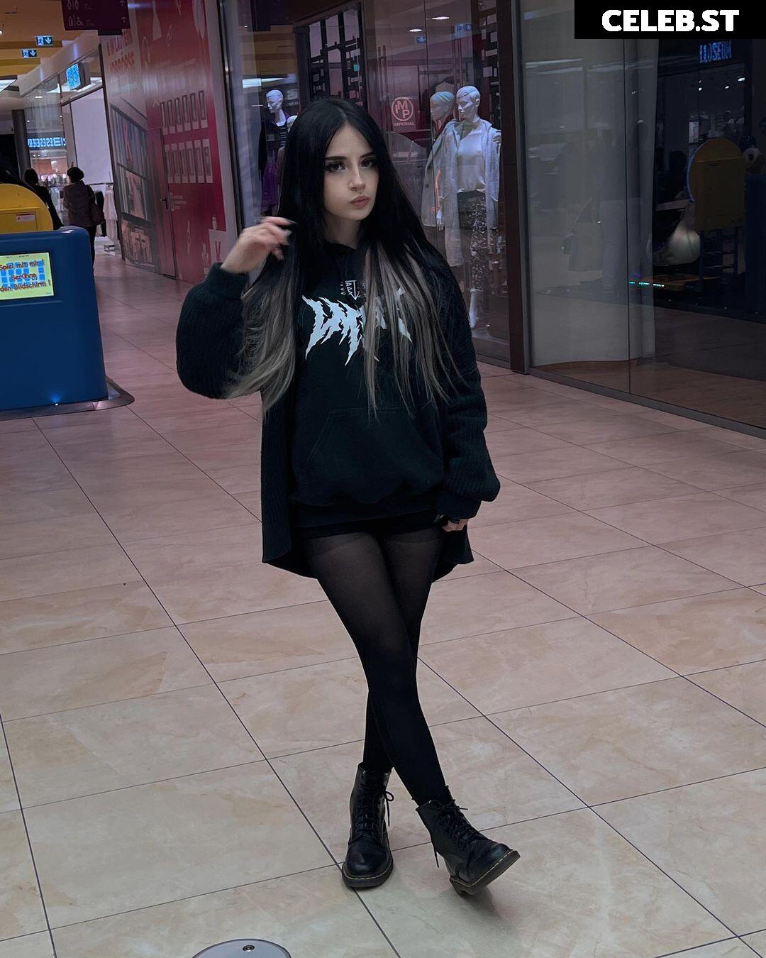 Cata Leyah / cata.leyah / cataleyah_ / leyahcata Image 4731915