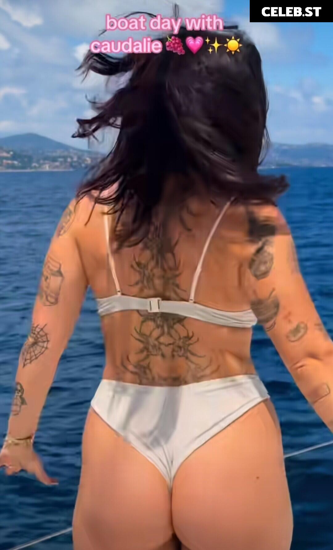 Julie ferrat Image 4732411