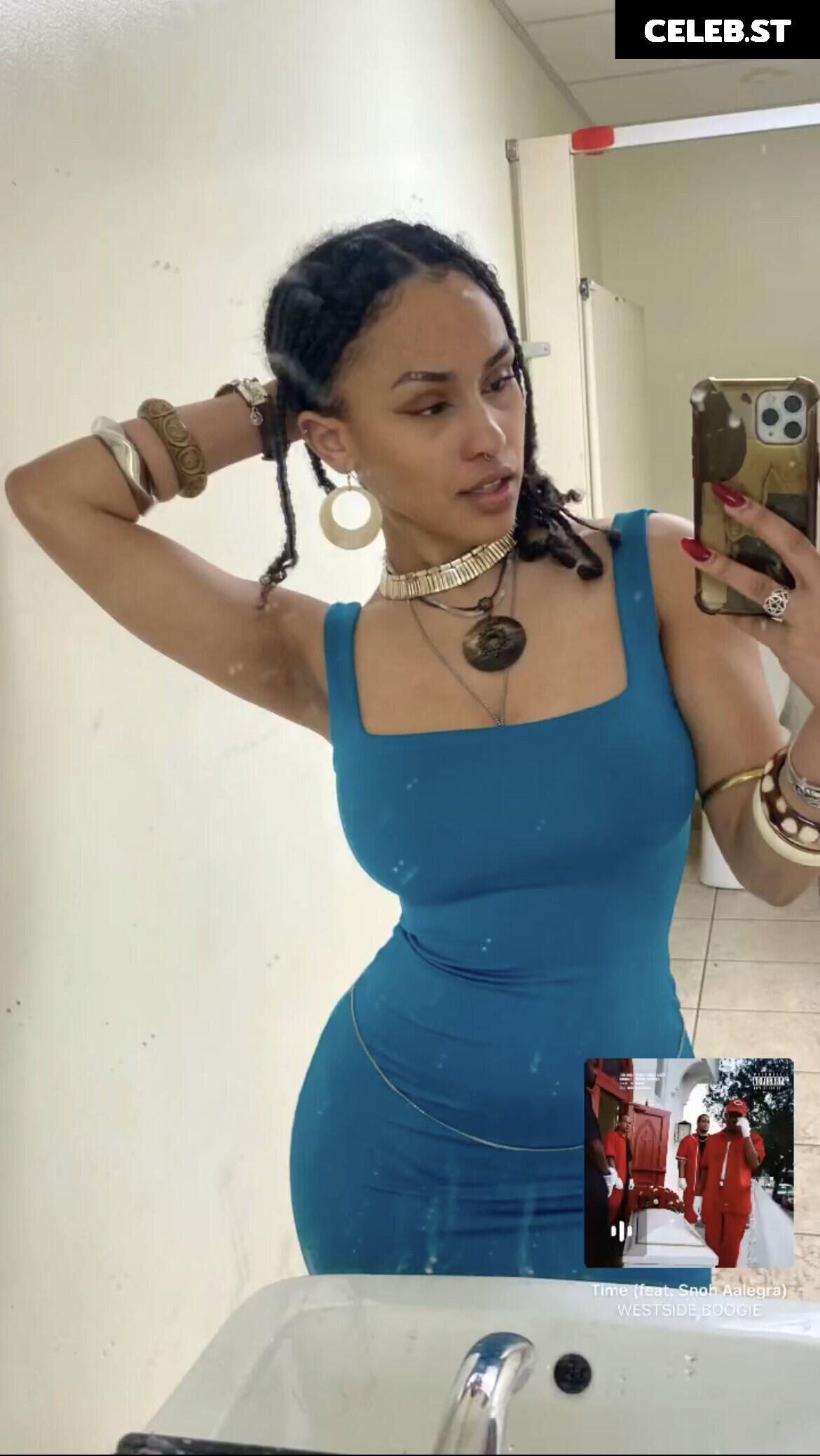 Aaliyeezy Image 4733942