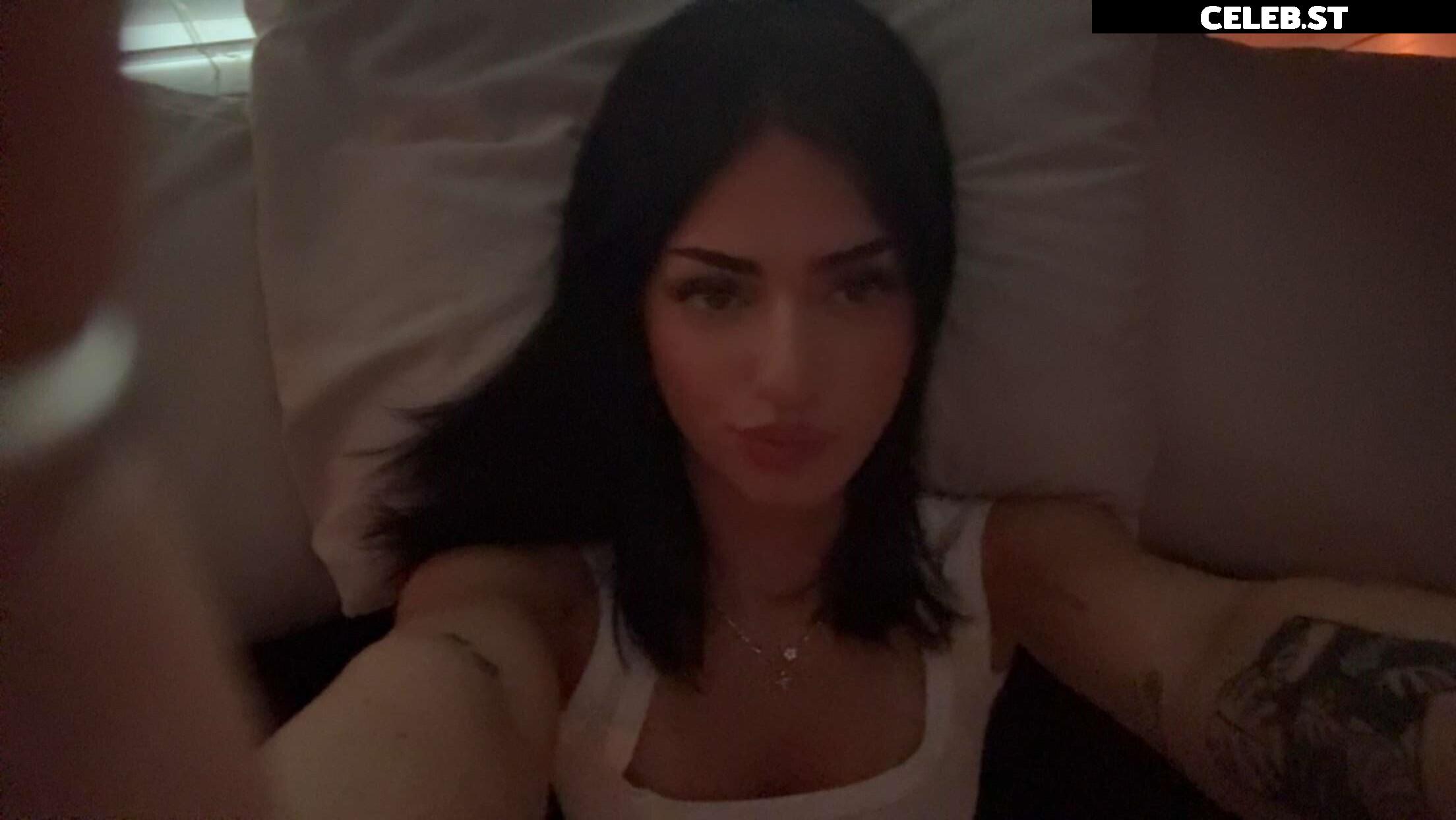 Lily Weber Image 4739889