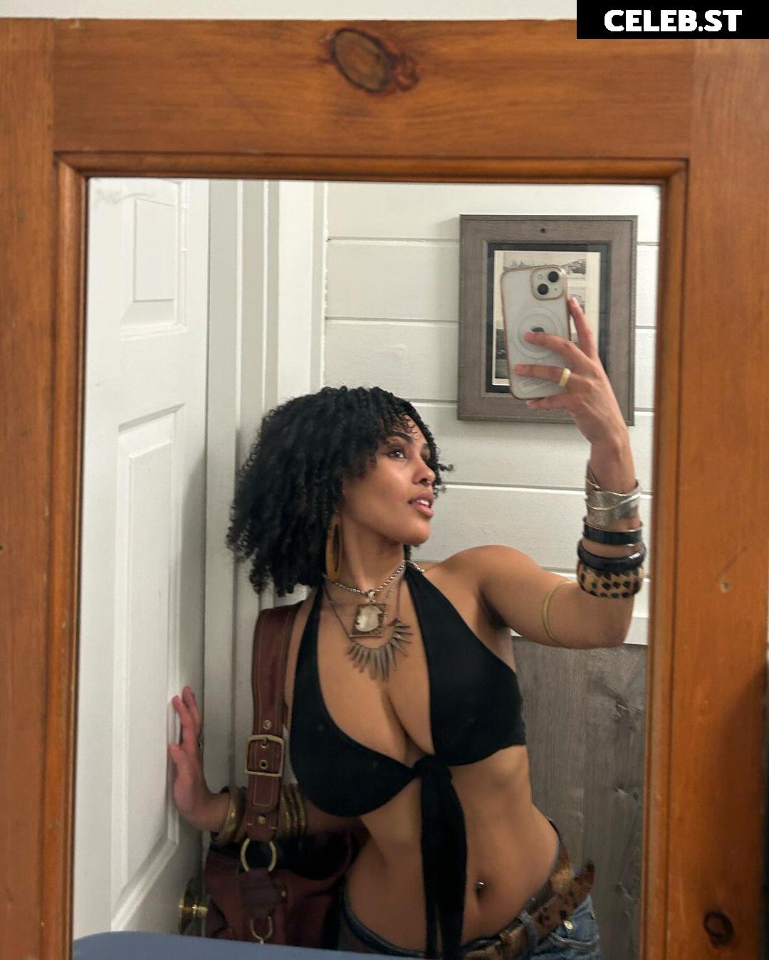 Aaliyeezy Image 4739915