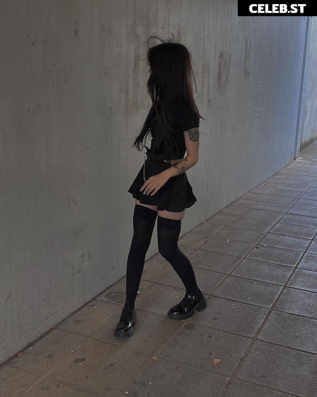 Cata Leyah / cata.leyah / cataleyah_ / leyahcata Image 4727652
