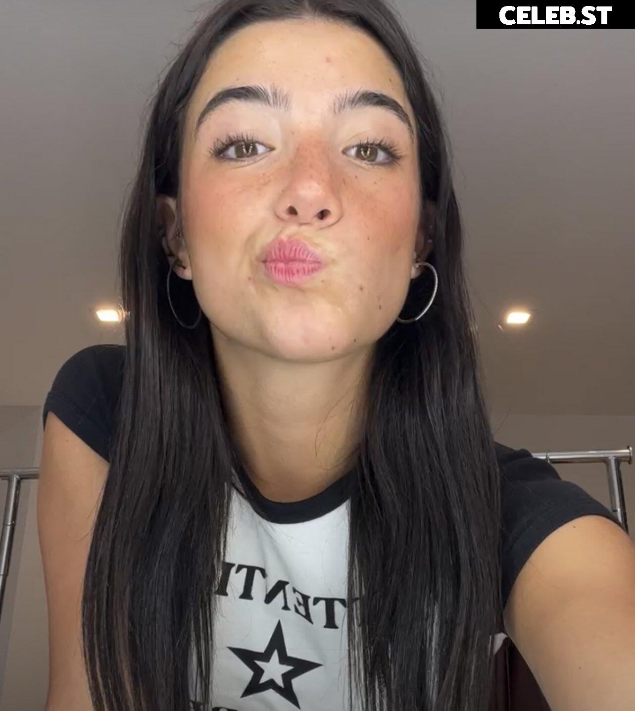 Charli D&#039;Amelio / Charli Damelio Image 4724949