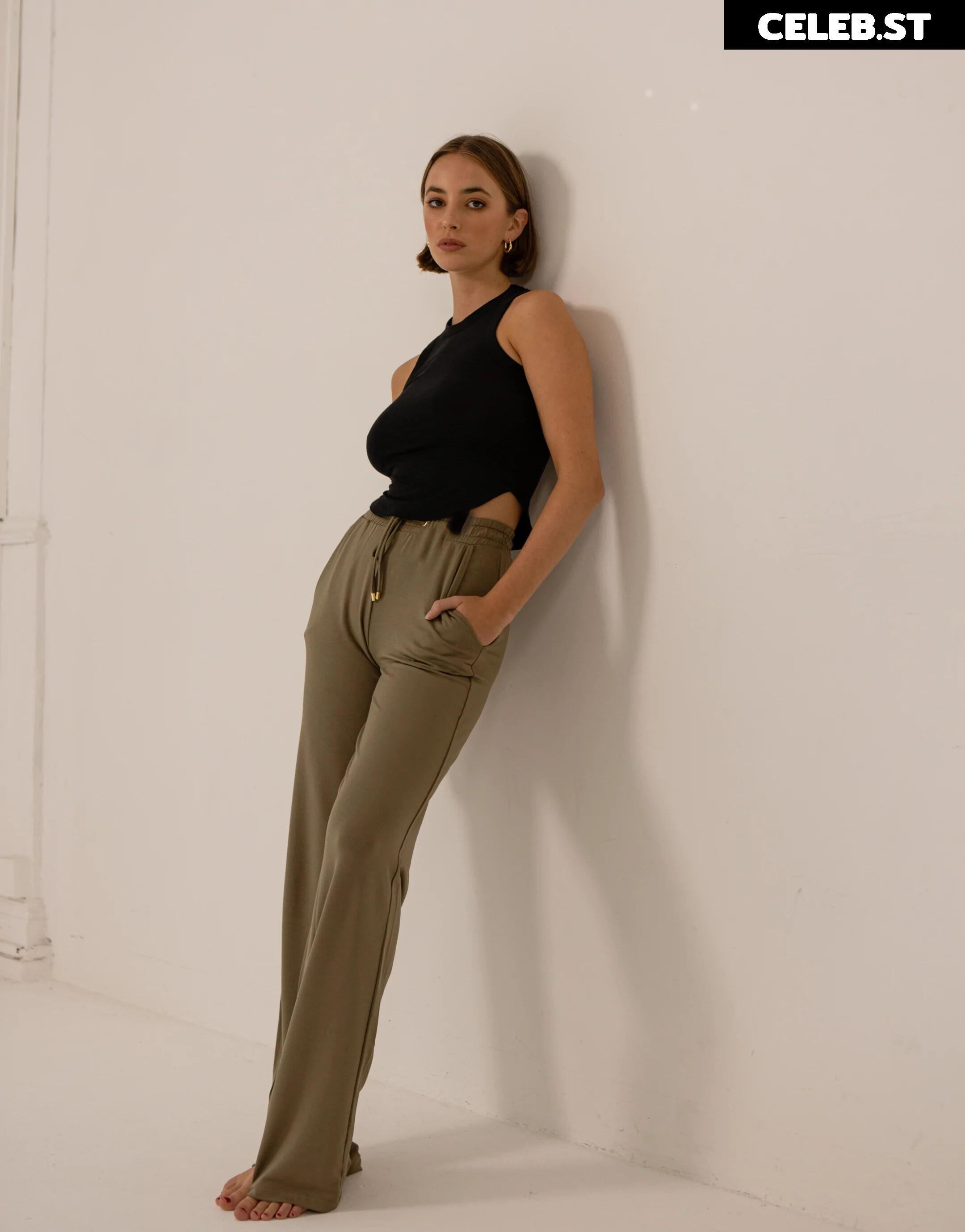 Amelie Manzoli (@Am.e.lie) Image 4722994
