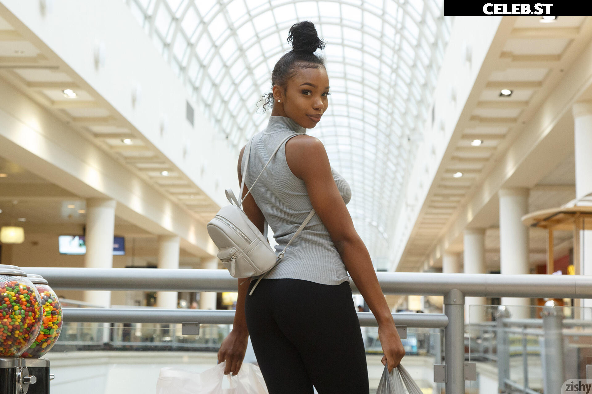 Asia Eros Image 472081