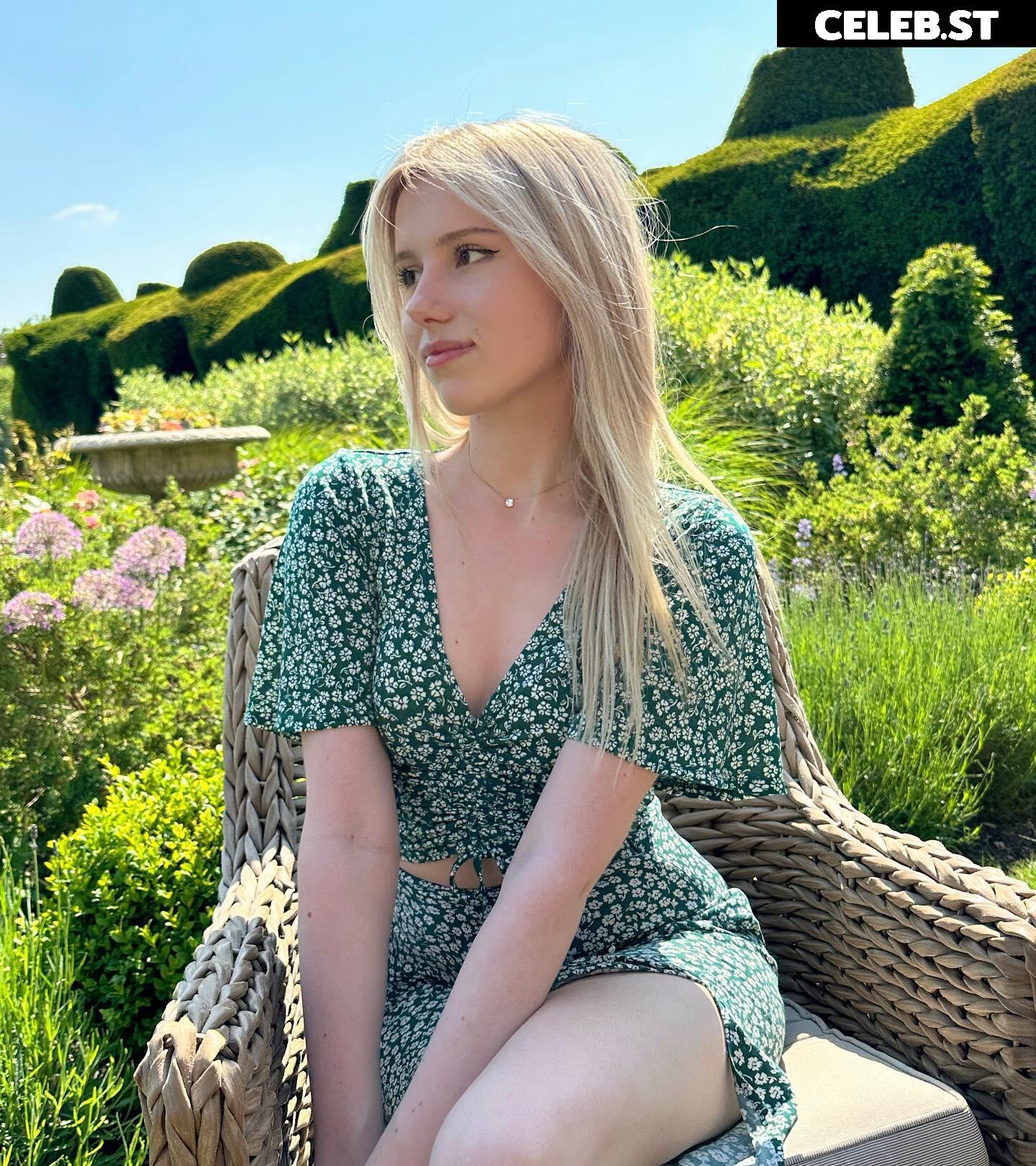 Kitty-Mae / kittymerritt Image 4720408