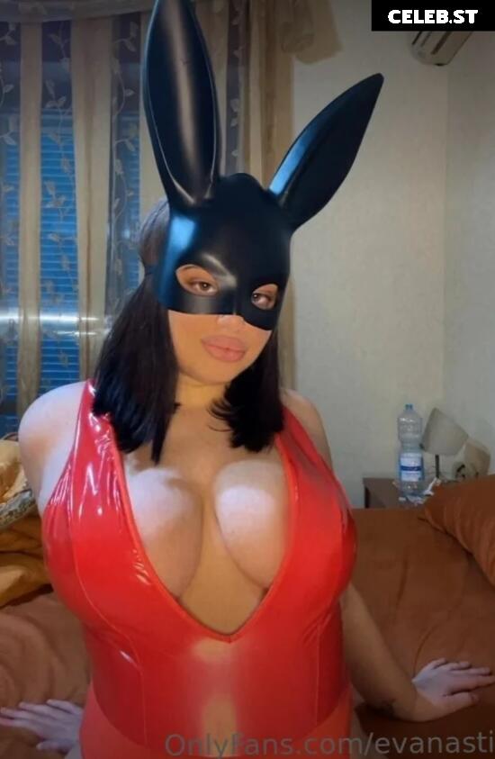 Eva Nasti Image 471718