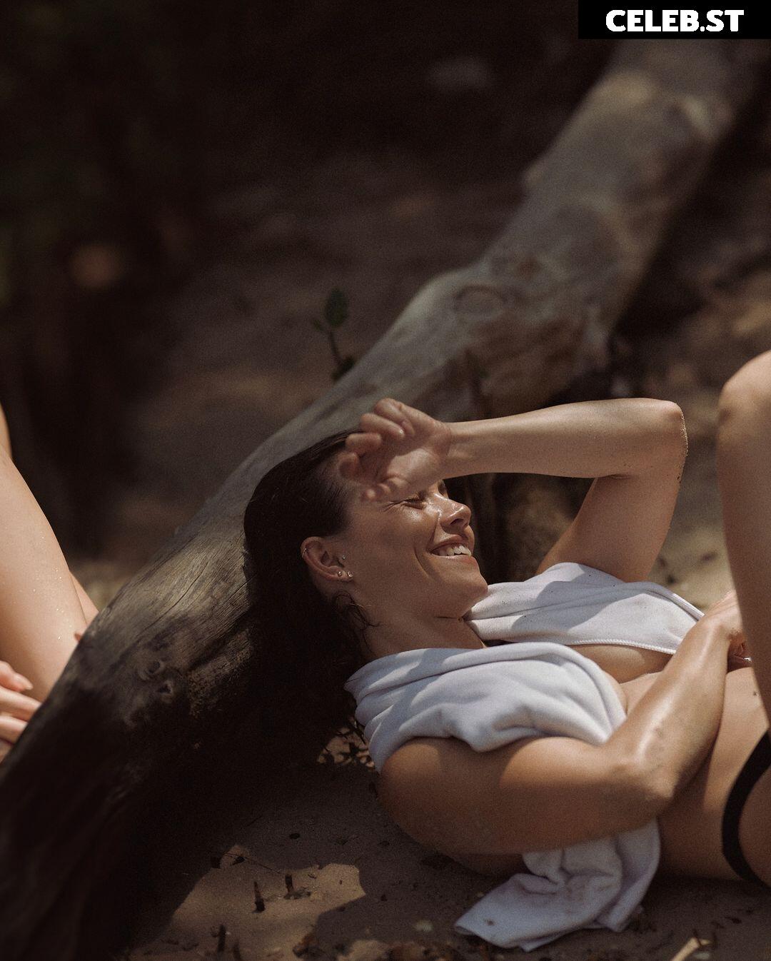 Nanette Nicole / @nanetteorellana Image 4711691