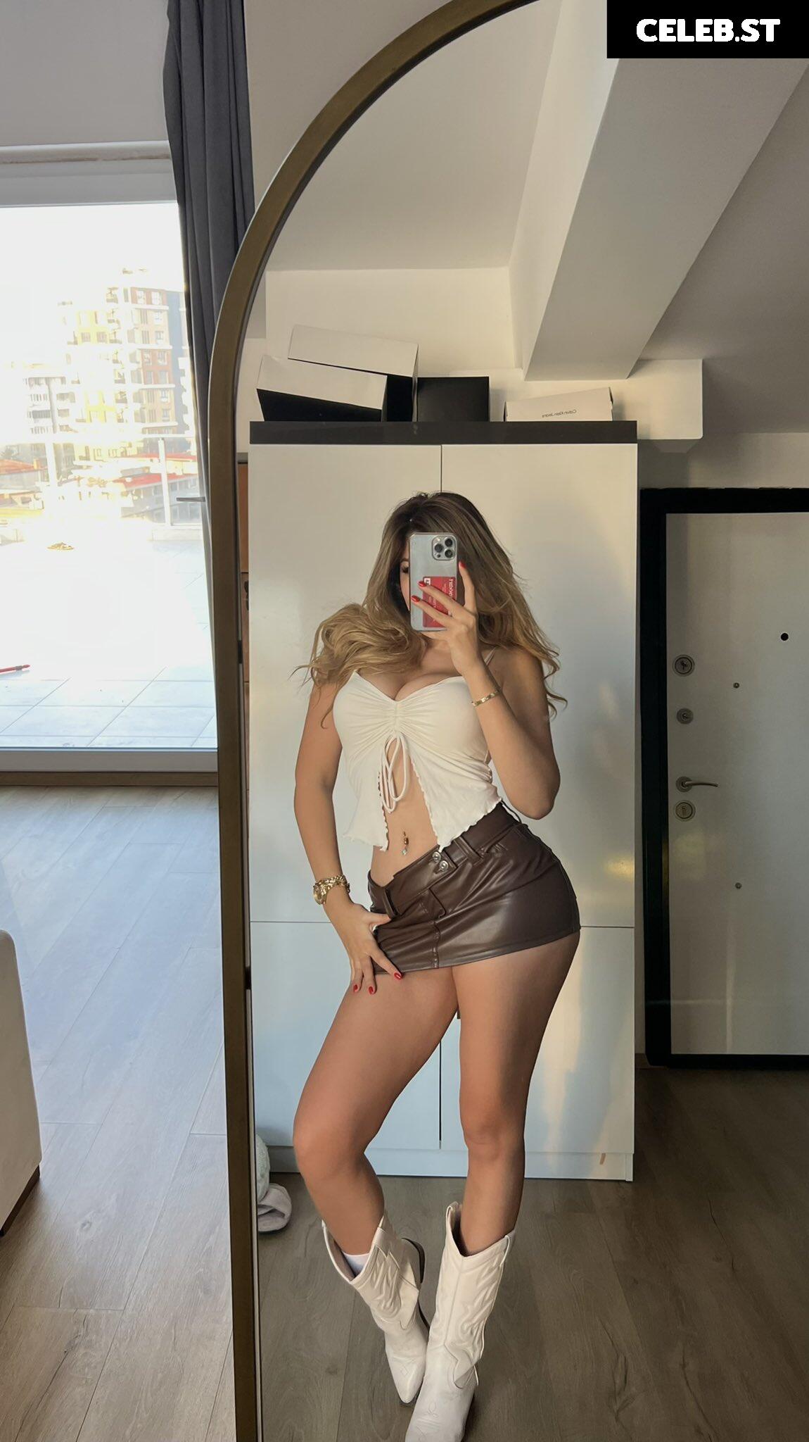 ayy1see Image 4710770