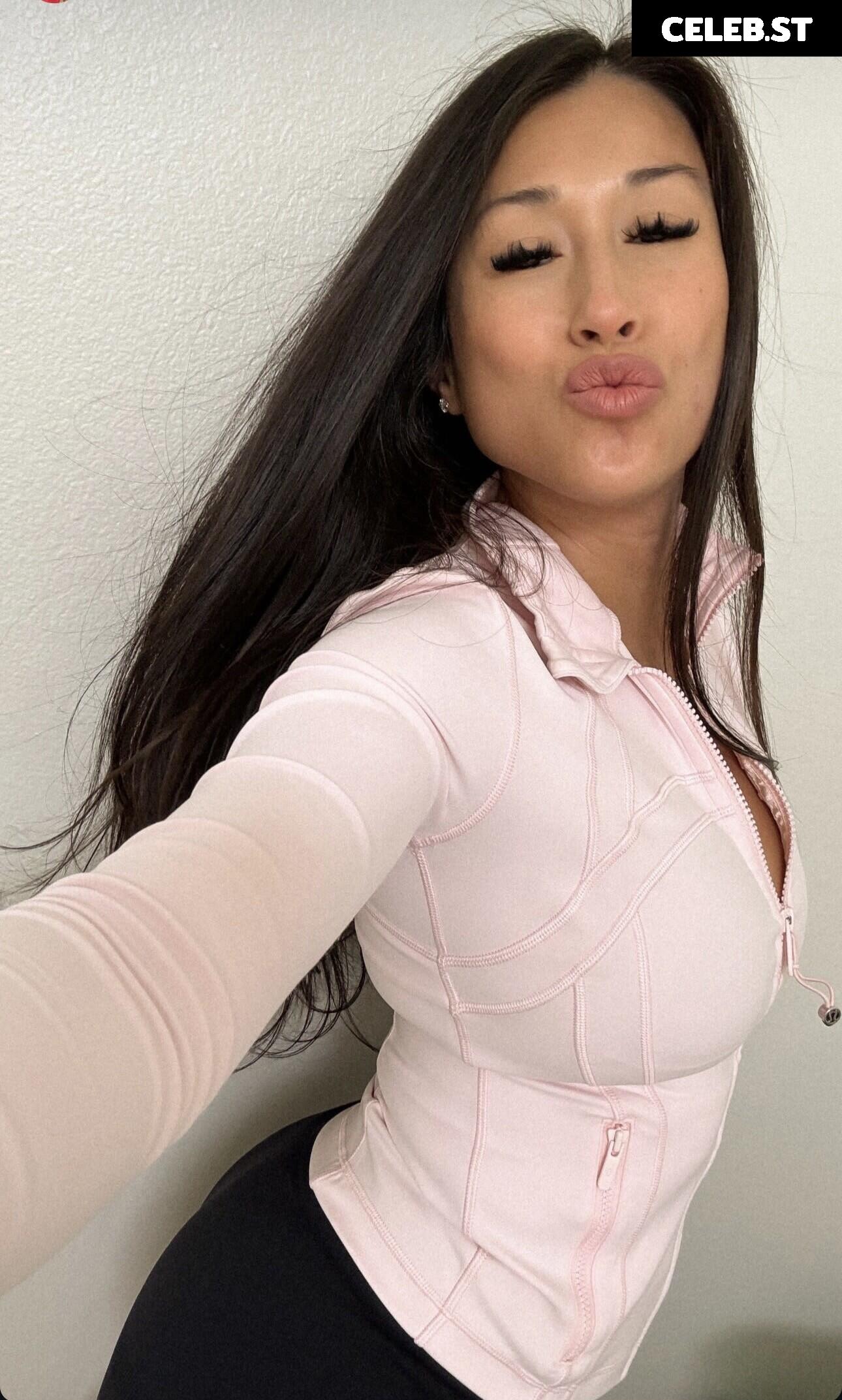 Lily Nguyen / xolisawin Image 4703594