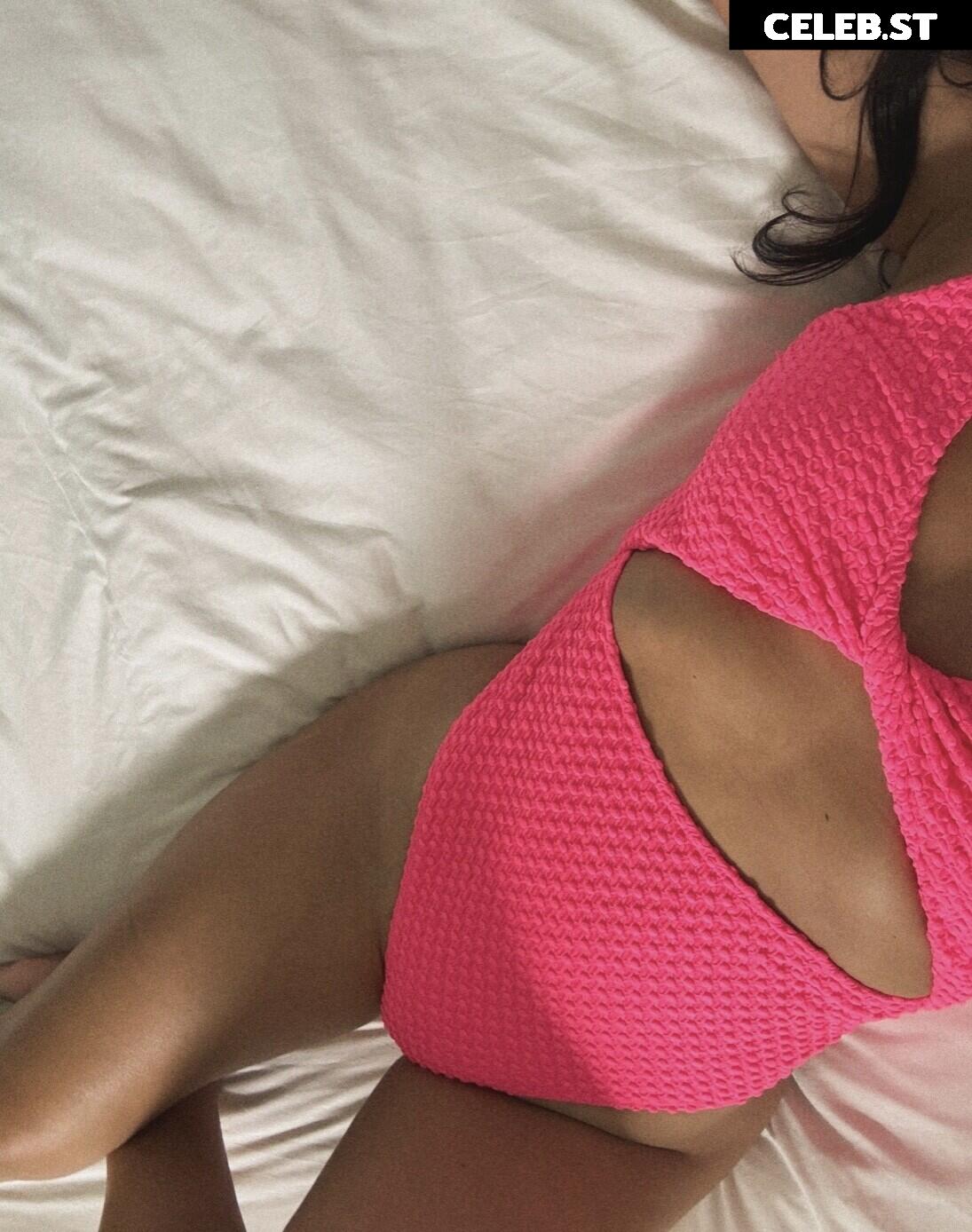 Lily Nguyen / xolisawin Image 4703972