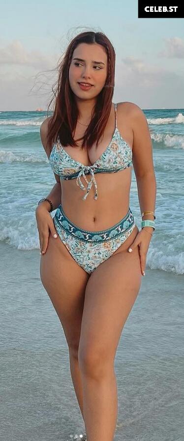 Andrea Chapa / agchapa_ / andreagchapa Image 4700766