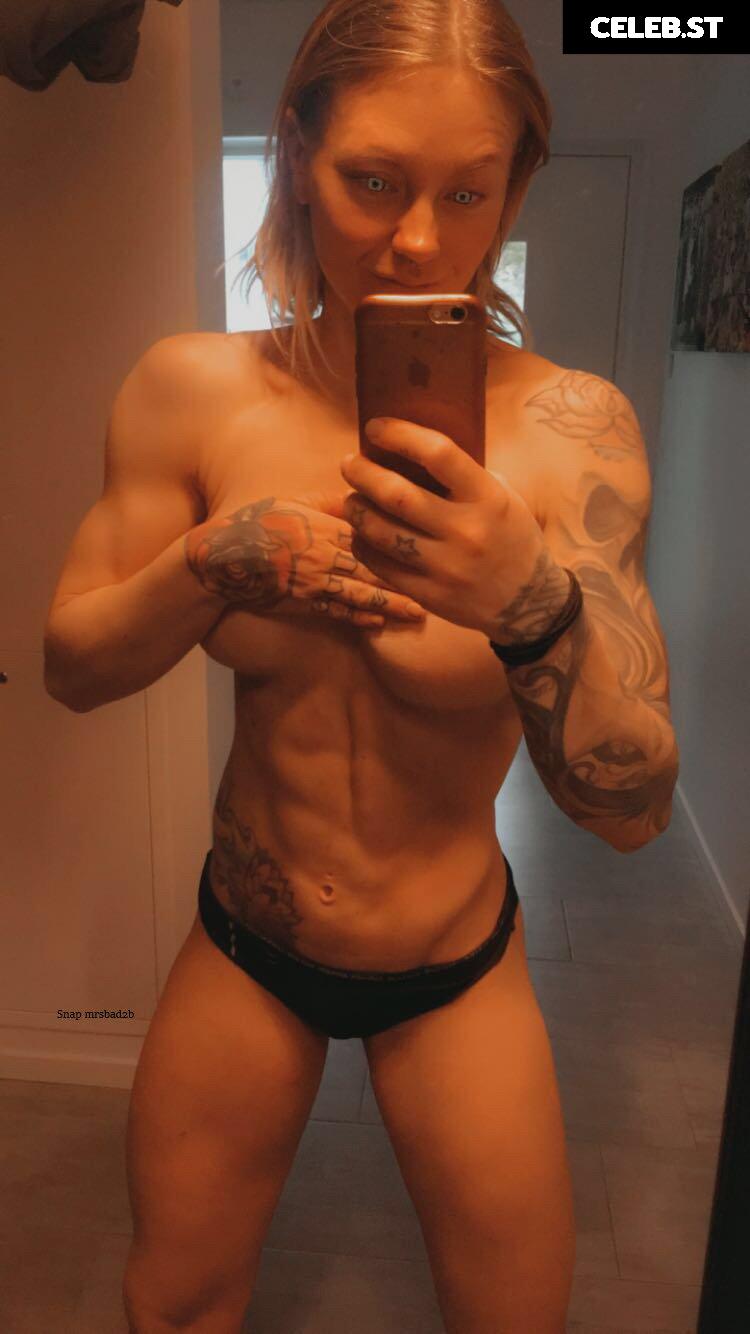 mrsbadass_ink / mrs_physique ( Pauline von Schinkel ) Image 4081567