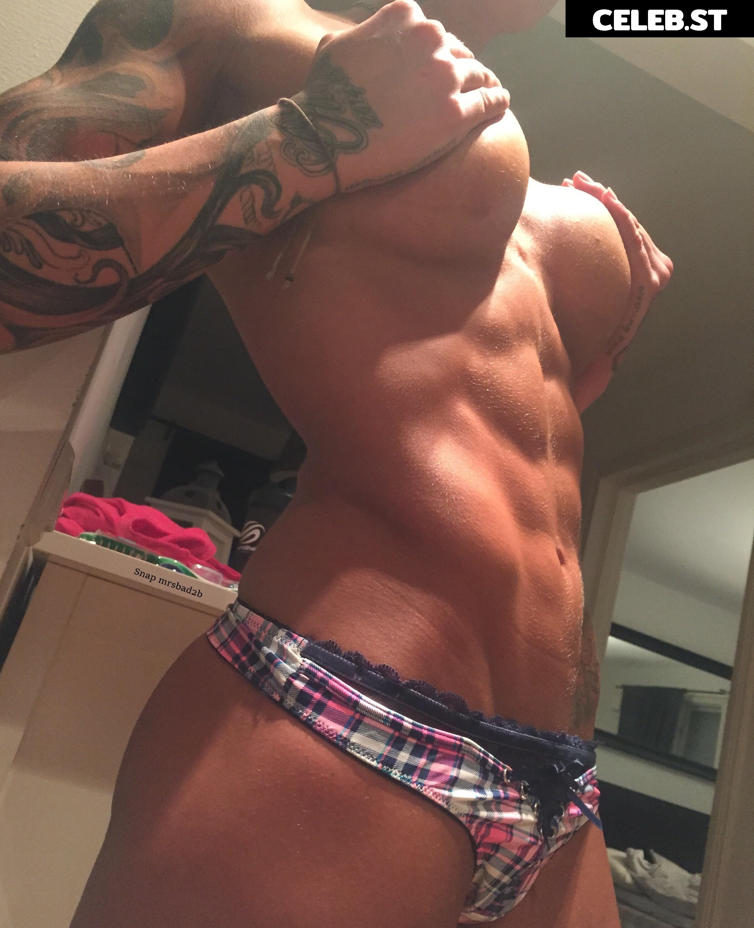 mrsbadass_ink / mrs_physique ( Pauline von Schinkel ) Image 4081008