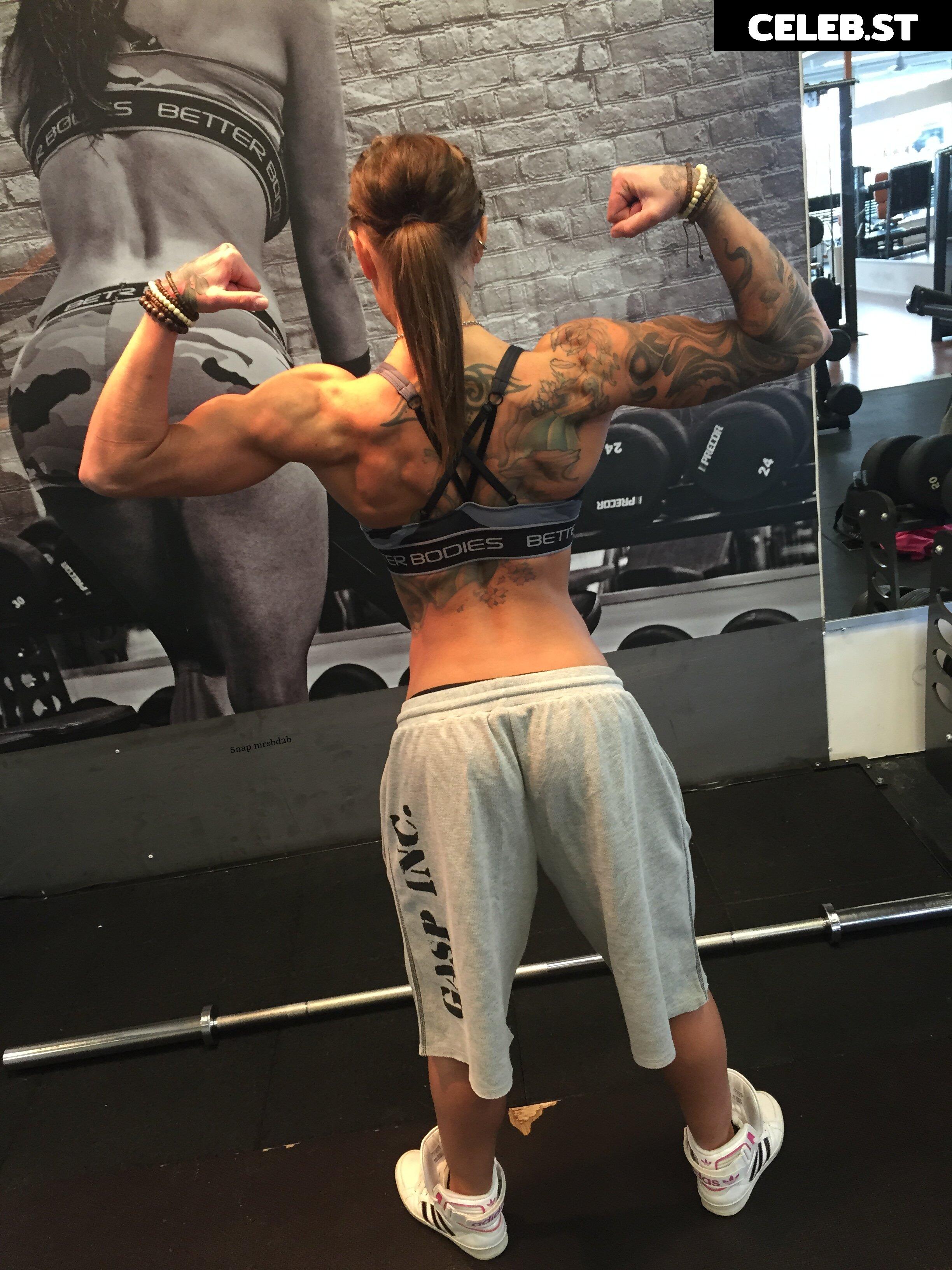 mrsbadass_ink / mrs_physique ( Pauline von Schinkel ) Image 4081210