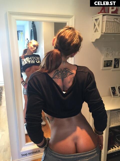 mrsbadass_ink / mrs_physique ( Pauline von Schinkel ) Image 4082299