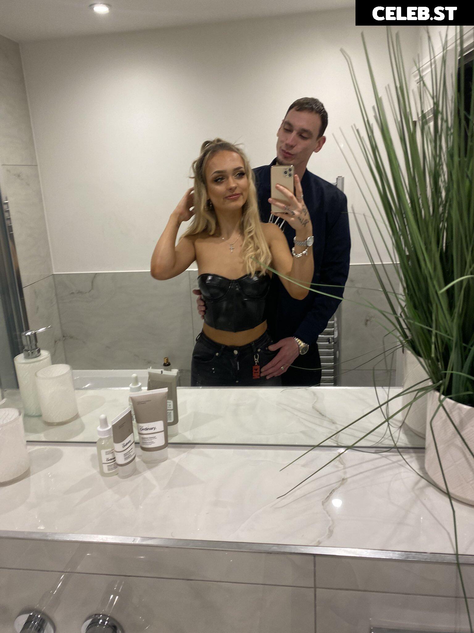MissLolly/ Katbaby69x Image 4073279