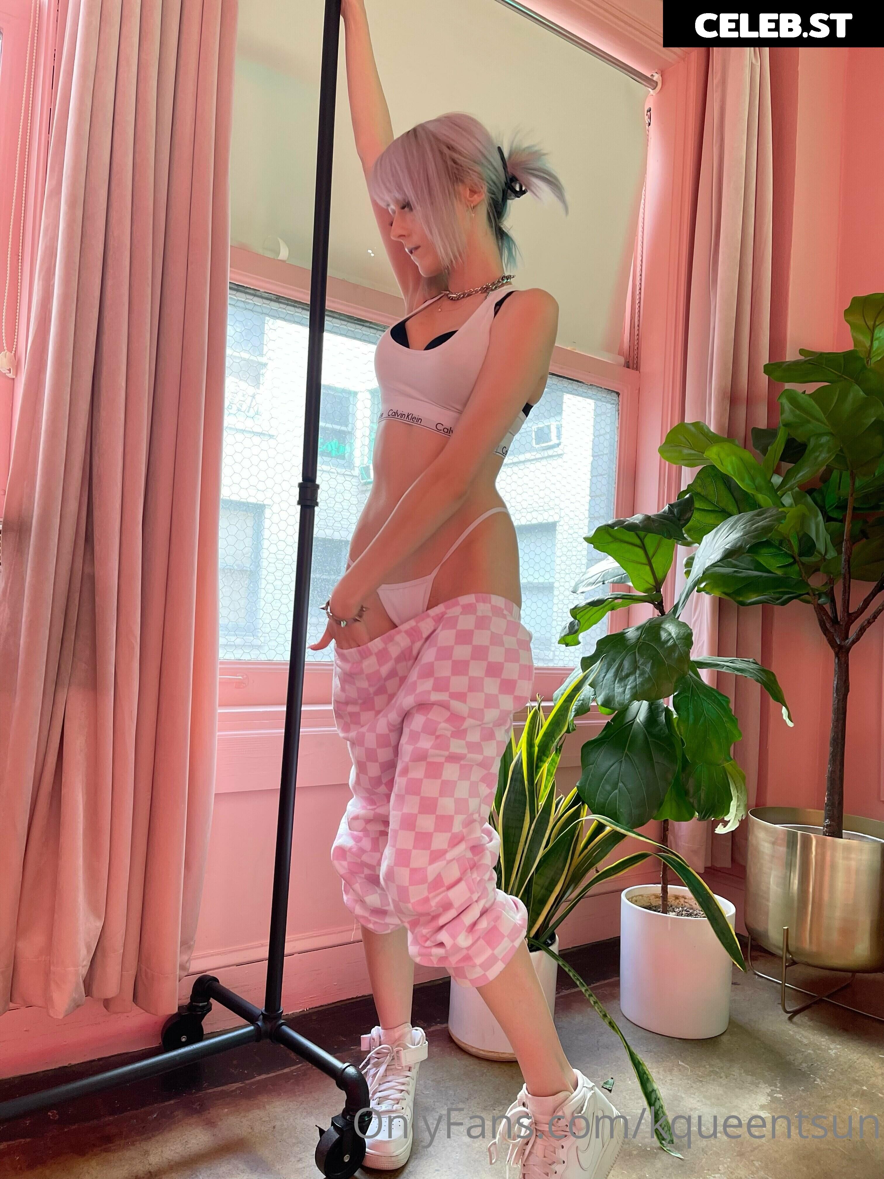 KQ-Kawaii_Queentsun - Emily Something Image 4065451