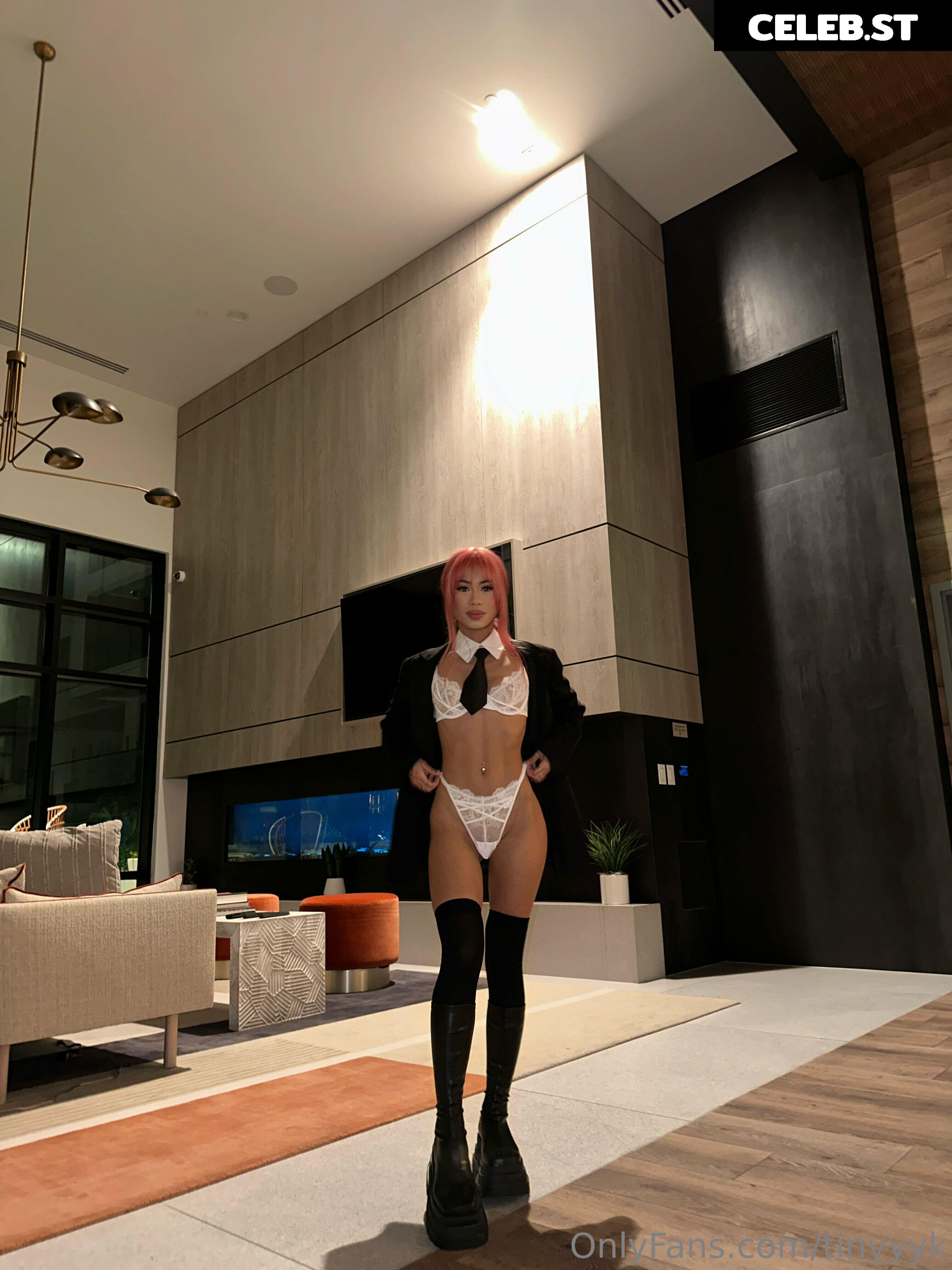 tinyyyk (aka kaylakipp) Image 4066504