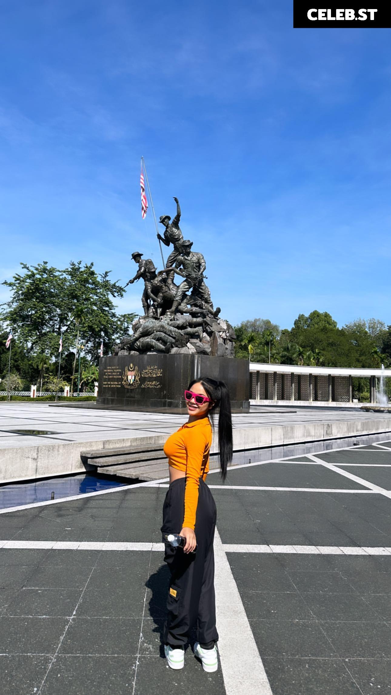Praew Phatcharin / ppraew_pp22 / phatcharin22 / praewasian Image 4062822