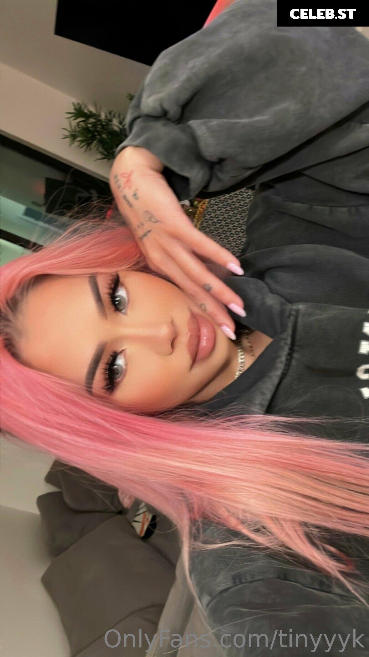 tinyyyk (aka kaylakipp) Image 4053846