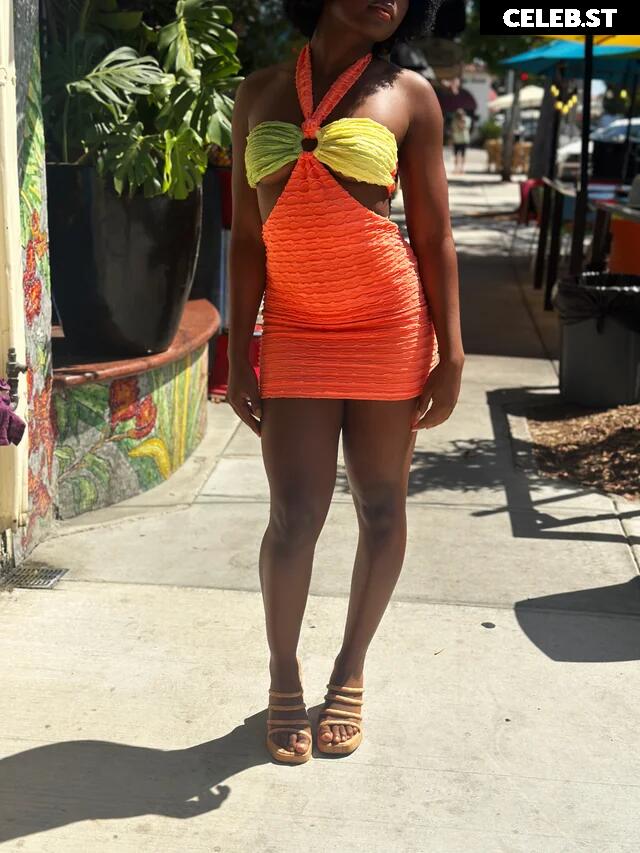 Ebony Butts / PastaToots Image 4026247