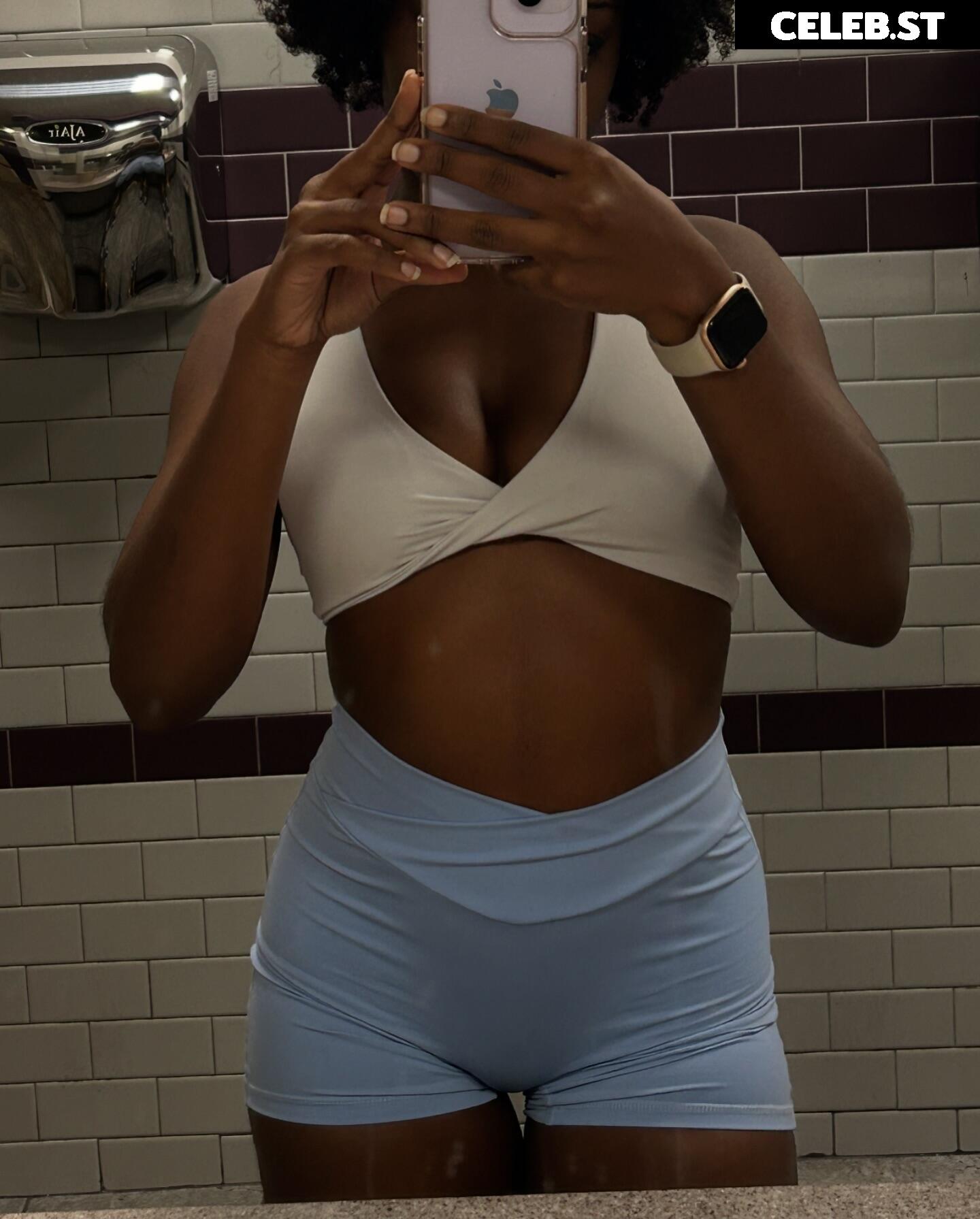 Ebony Butts / PastaToots Image 4029040