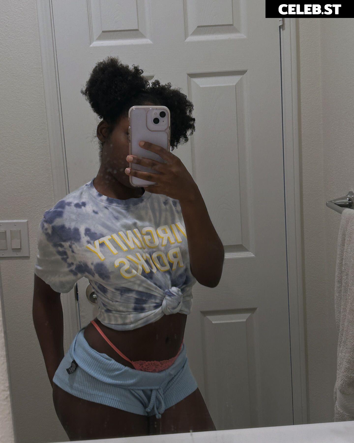 Ebony Butts / PastaToots Image 4028489