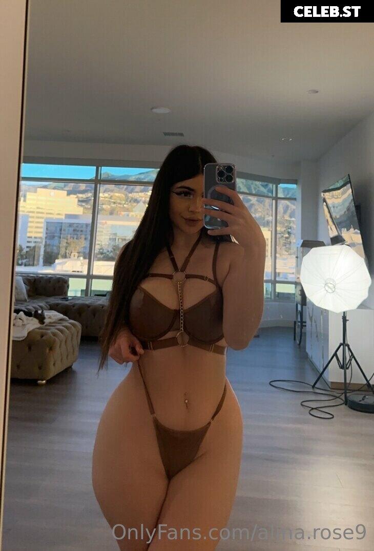 Alina Rose Image 401261