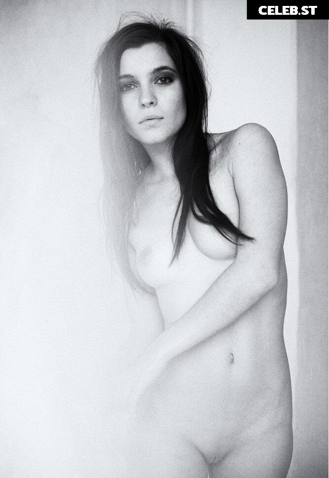 Mady Morrison Image 719671