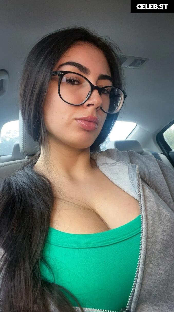 Vanessa Legrow Image 717008