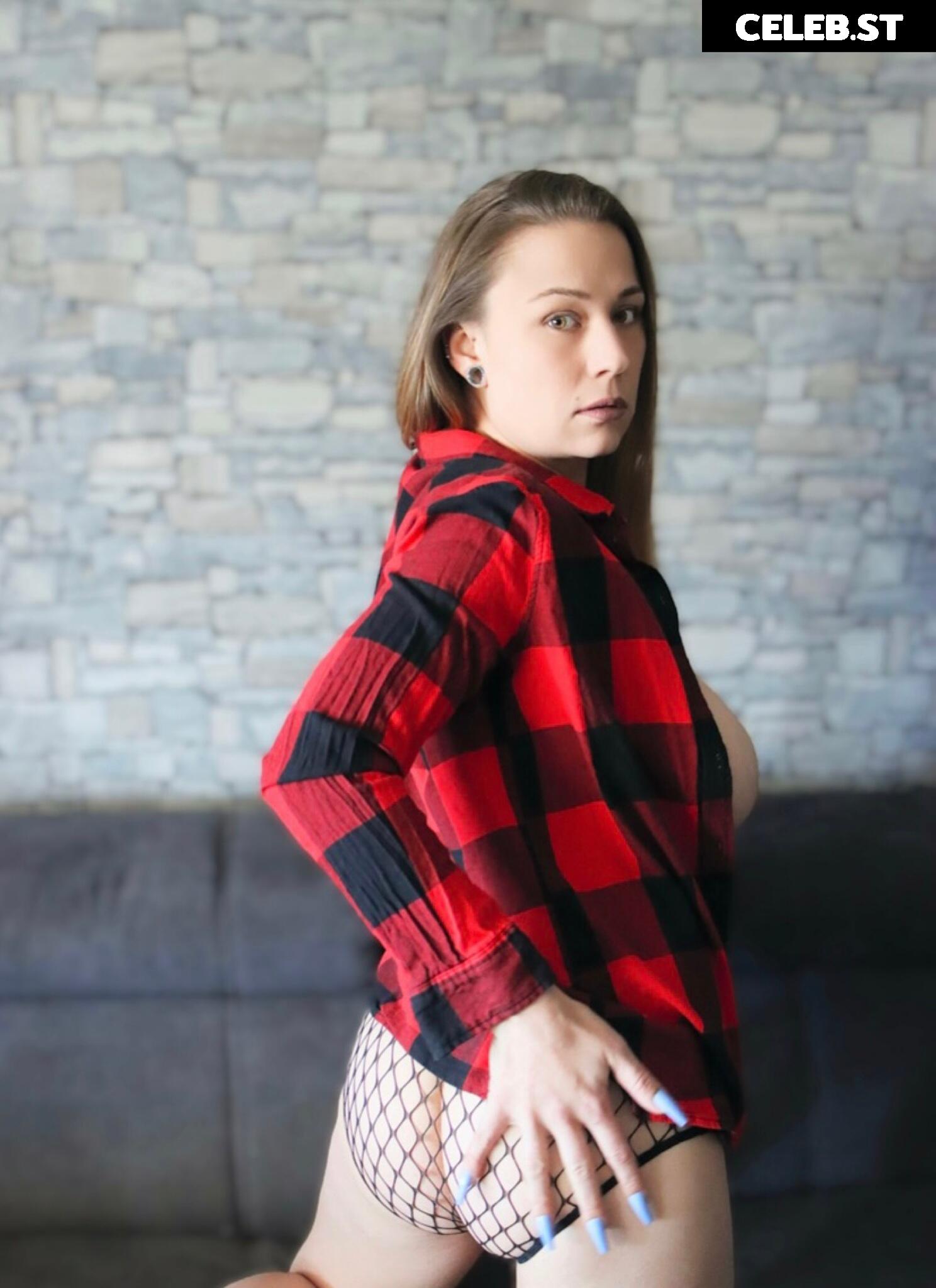 Lisa Joanne Image 717925