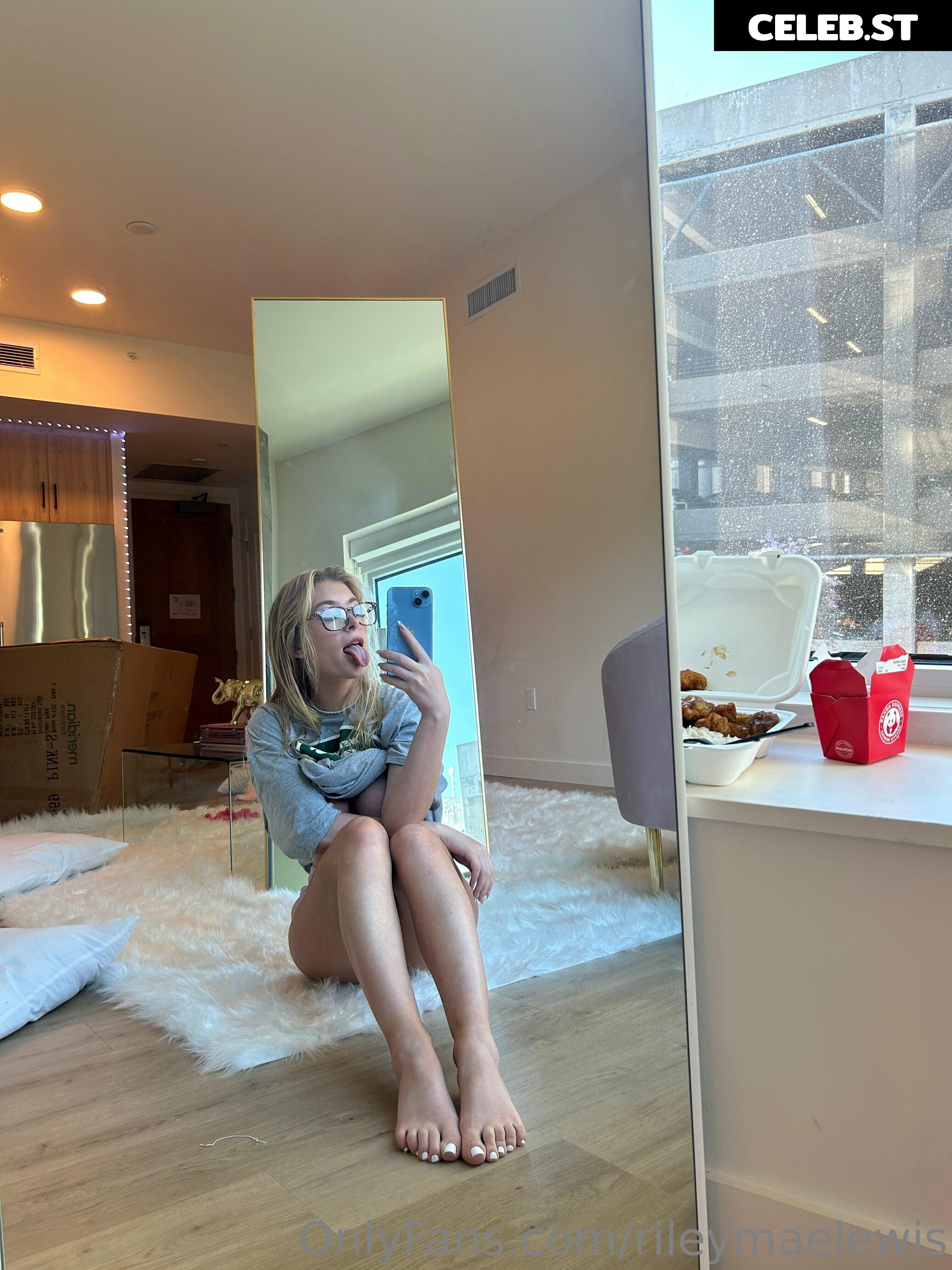 Riley Mae Lewis Image 715685
