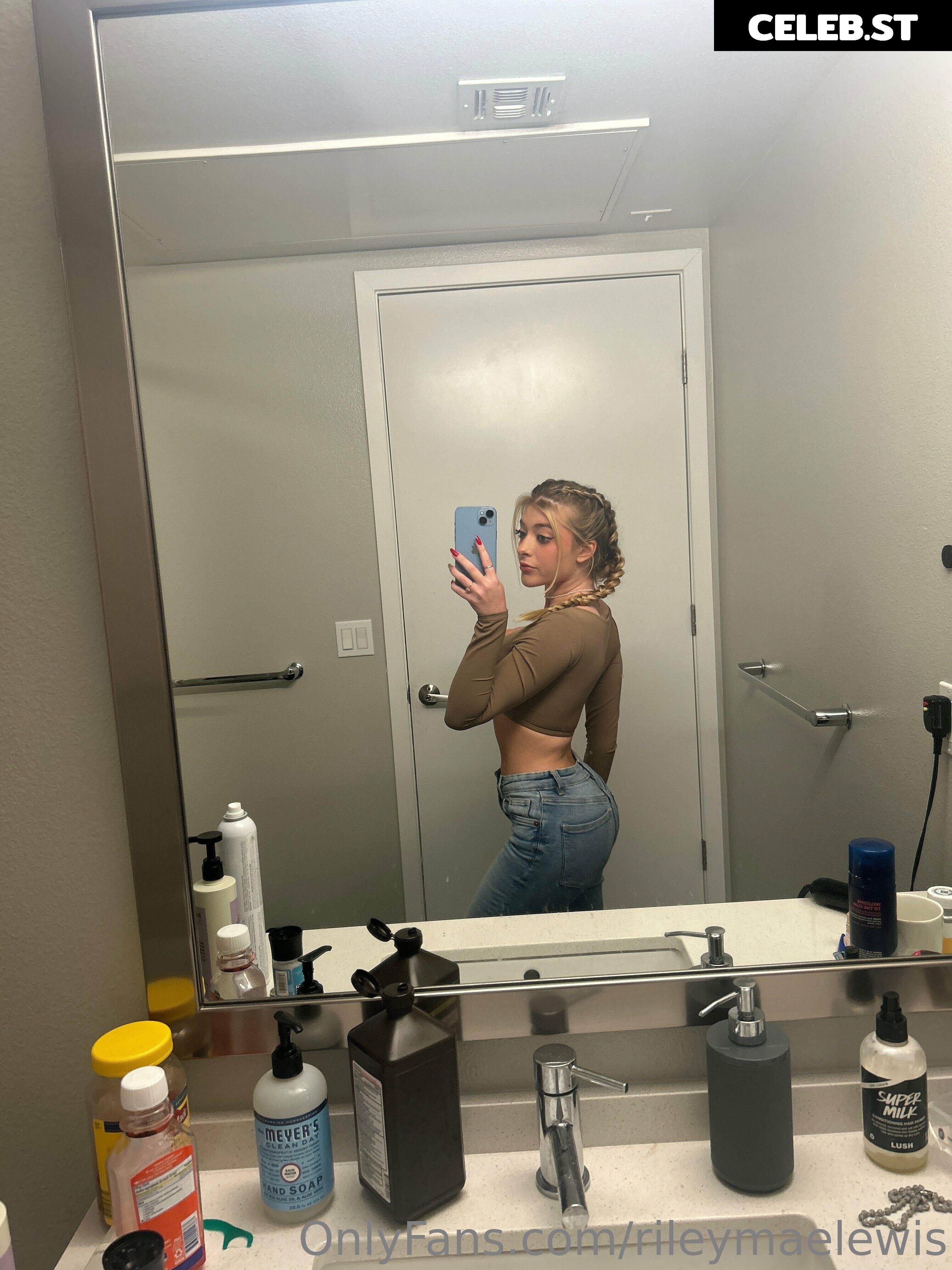 Riley Mae Lewis Image 715059