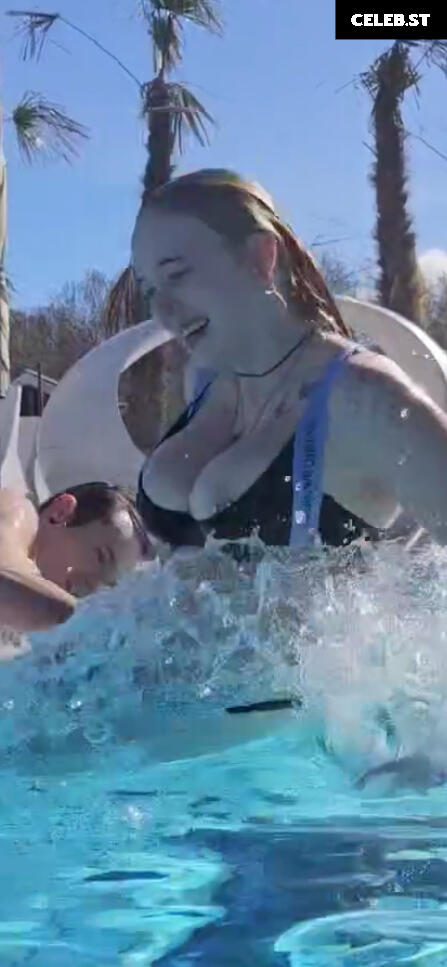 Dorfblondie Image 714508