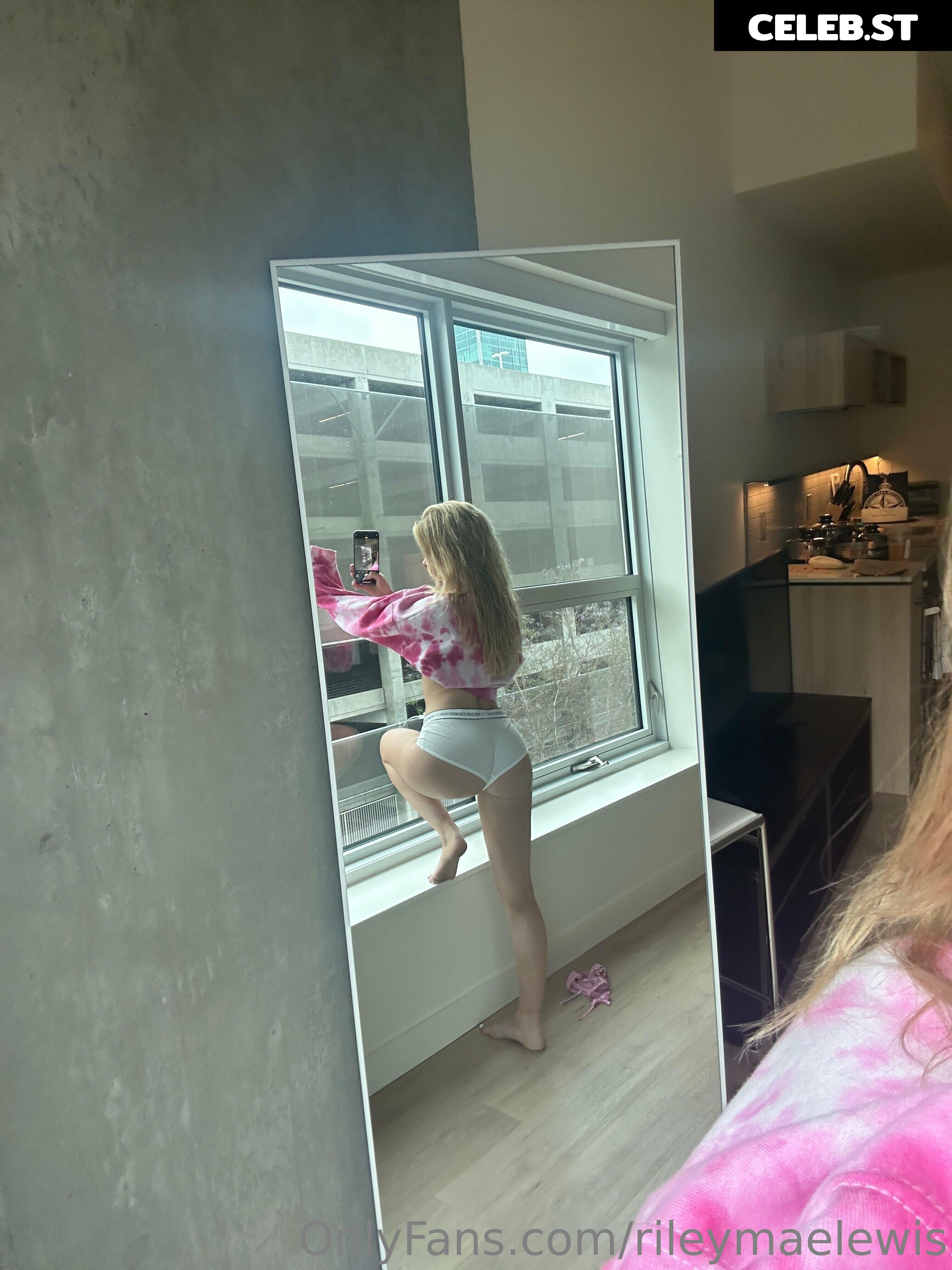 Riley Mae Lewis Image 714118
