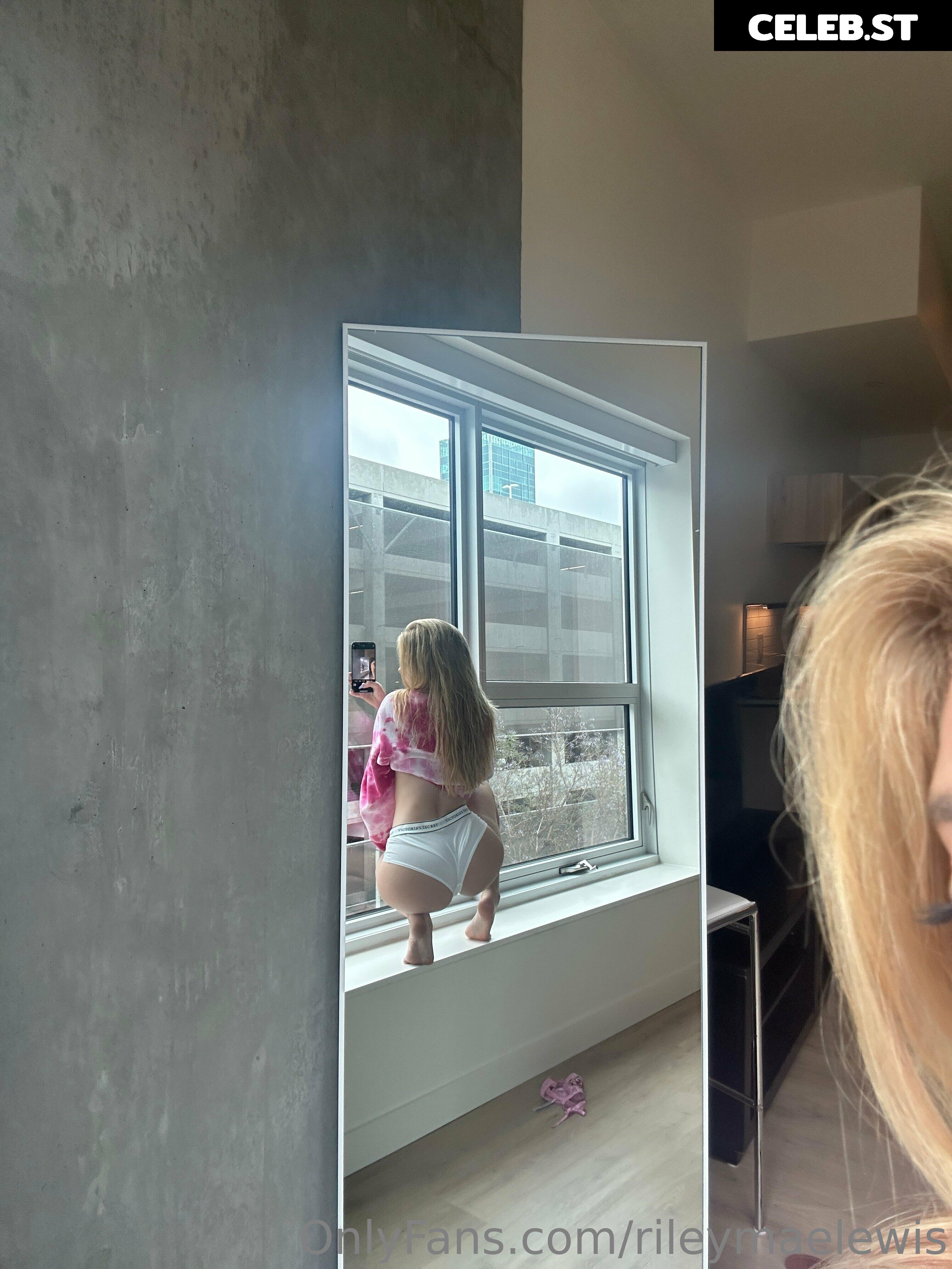 Riley Mae Lewis Image 714863