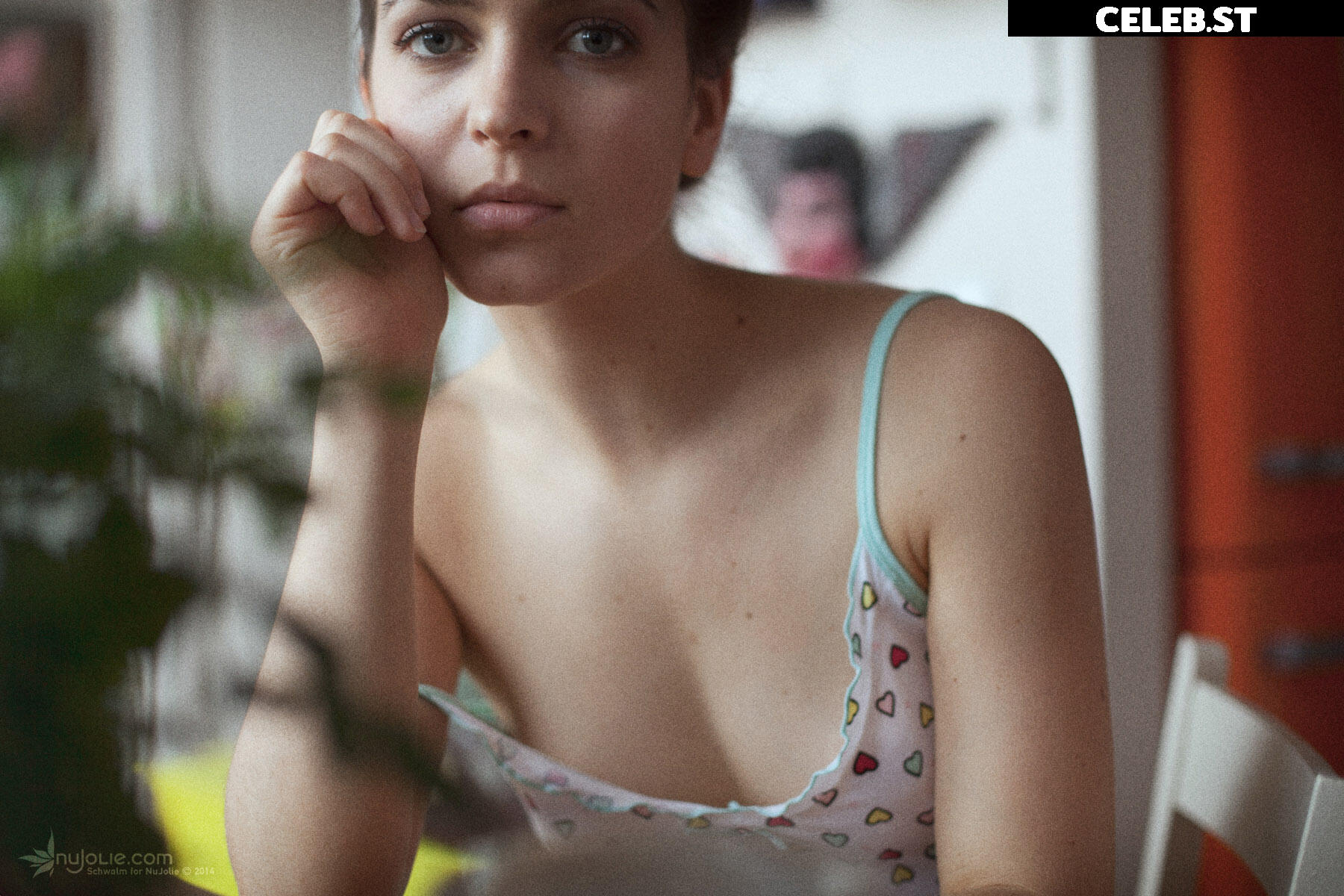 Mady Morrison Image 729912
