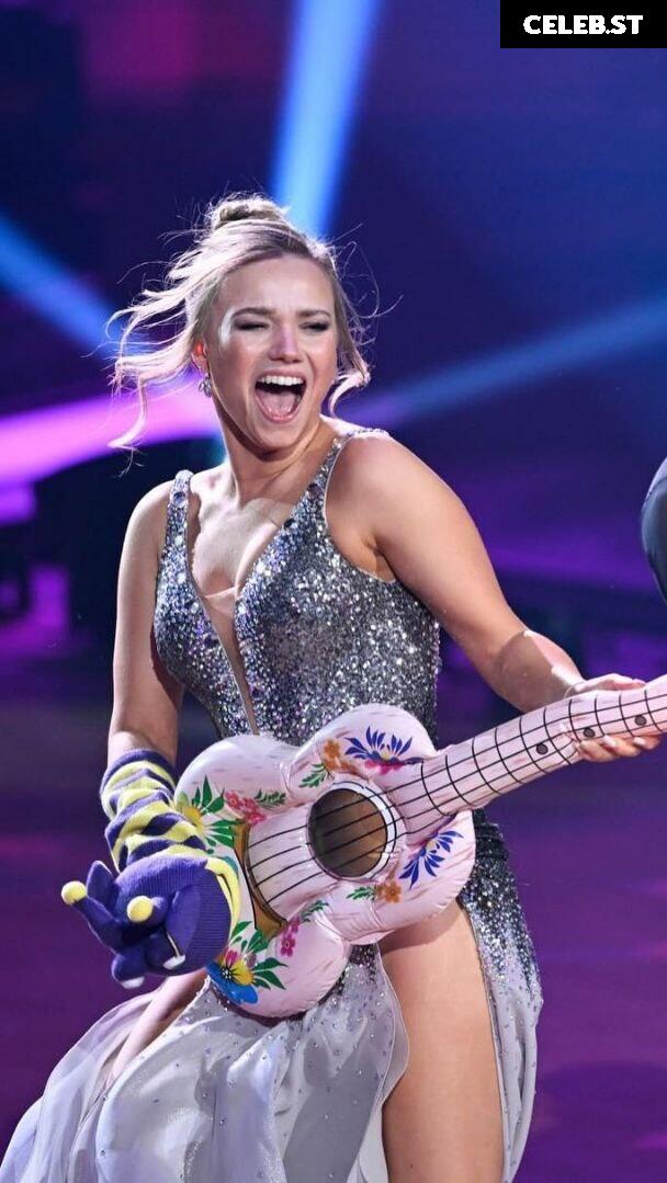 Julia Beautx Image 728821