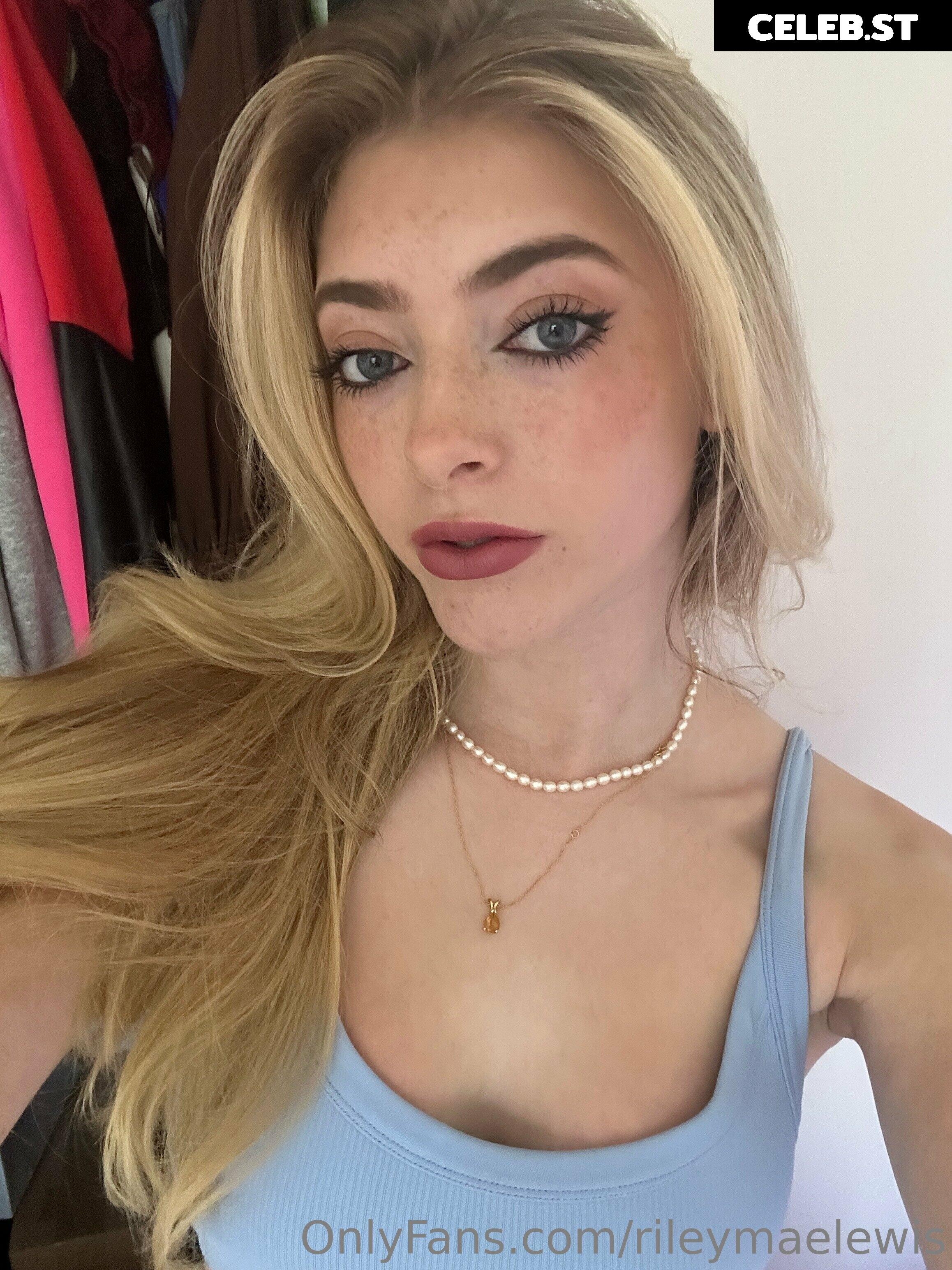 Riley Mae Lewis Image 725327
