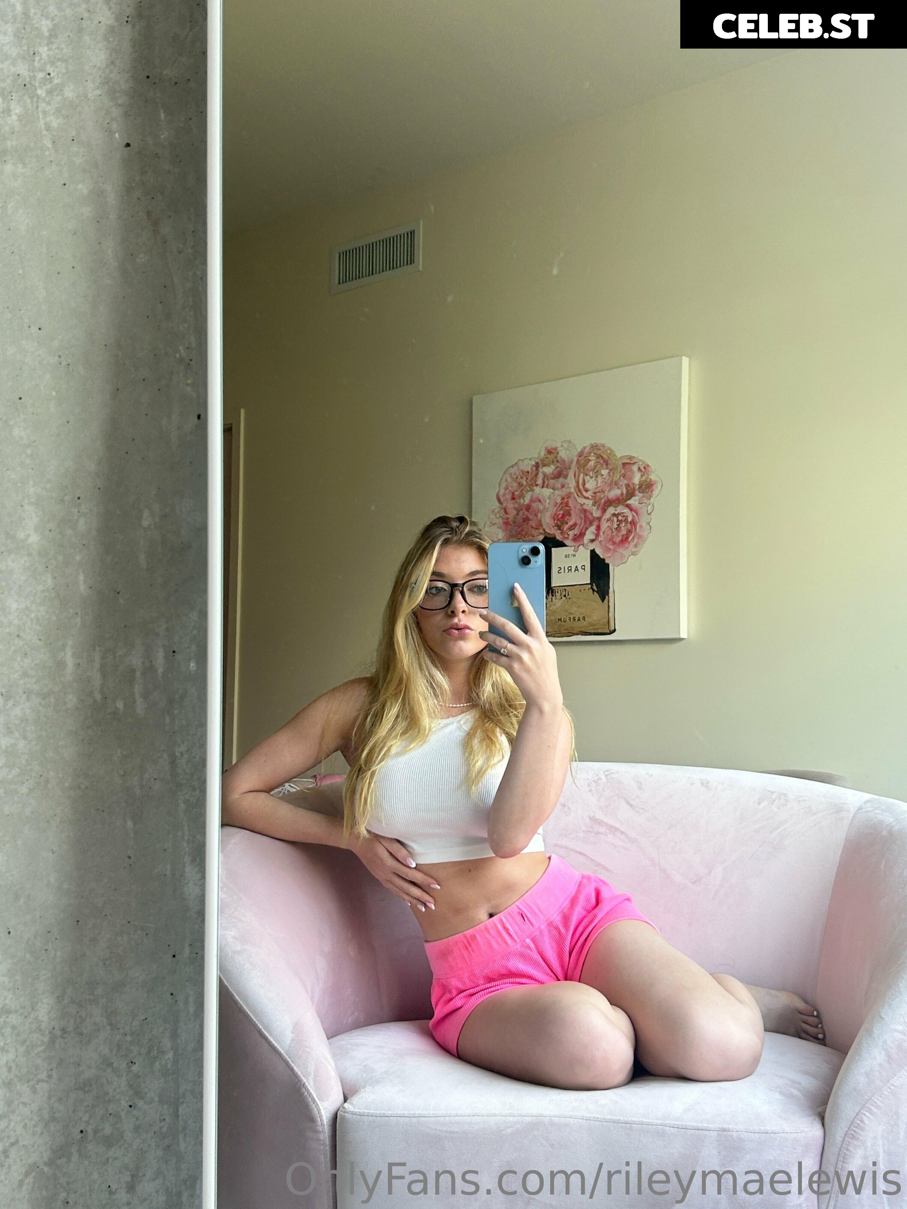 Riley Mae Lewis Image 724360