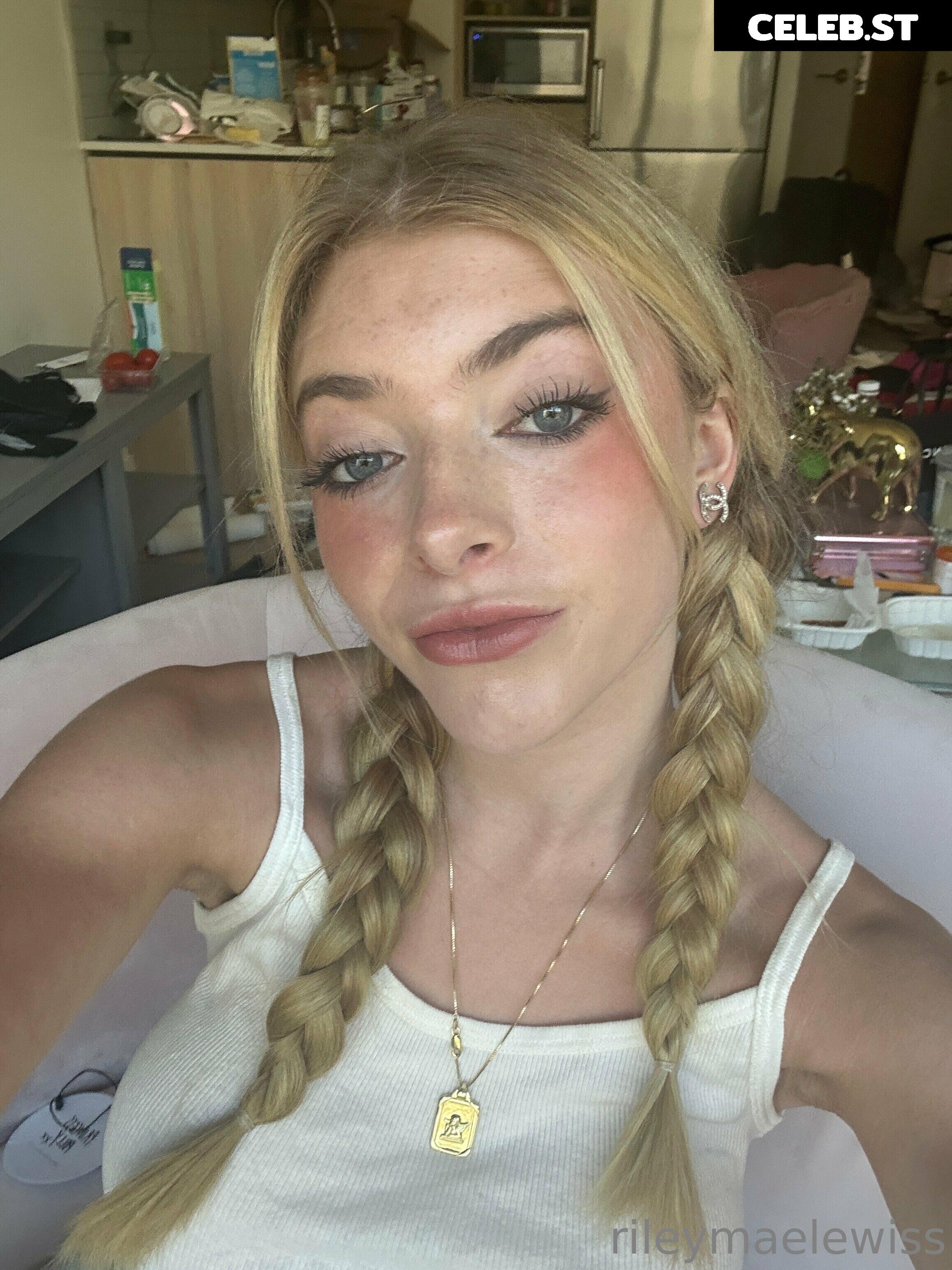 Riley Mae Lewis Image 724963